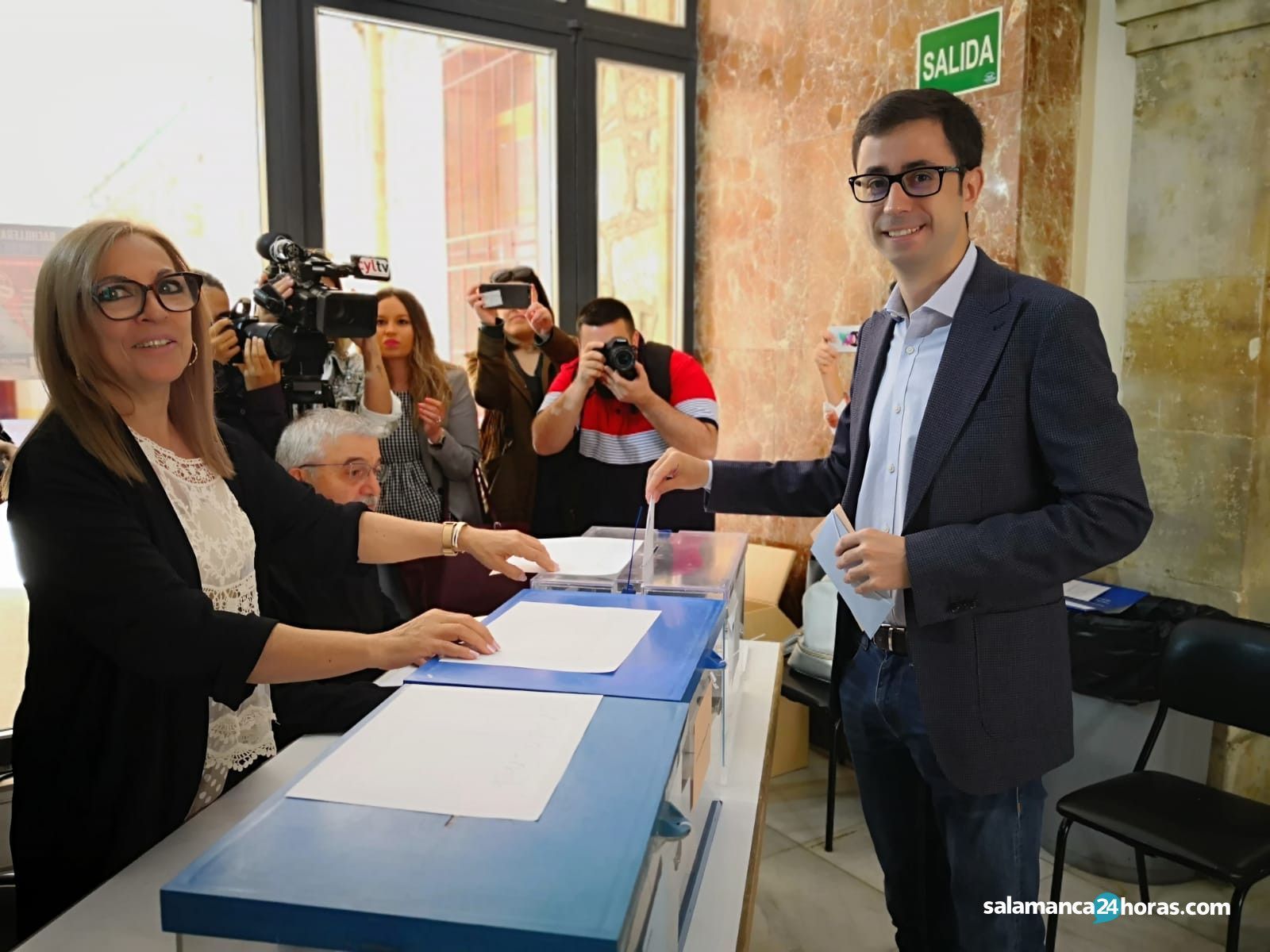 José luis mateos votando