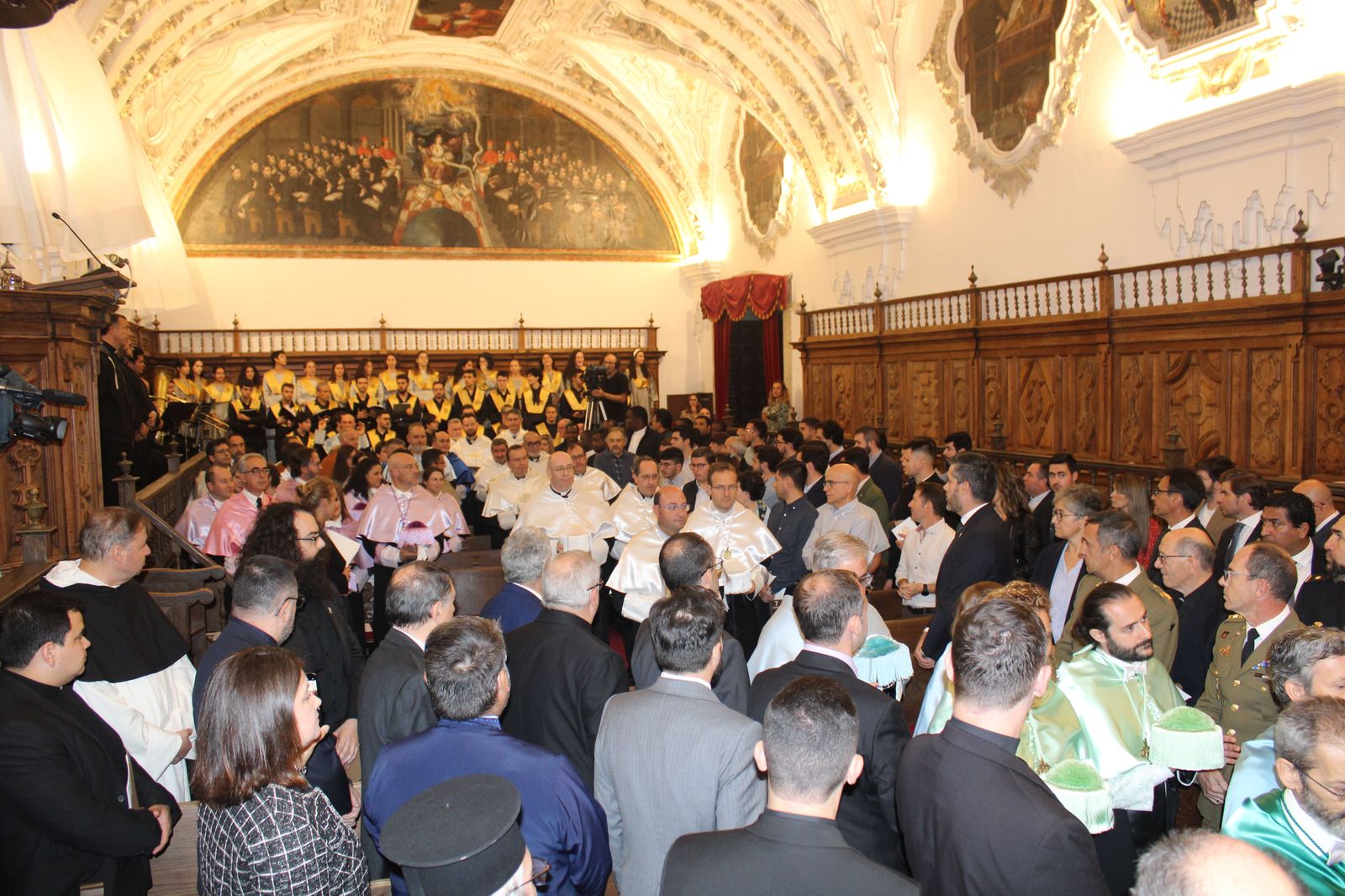 investidura-como-doctor-honoris-causa-de-la-universidad-pontific-30