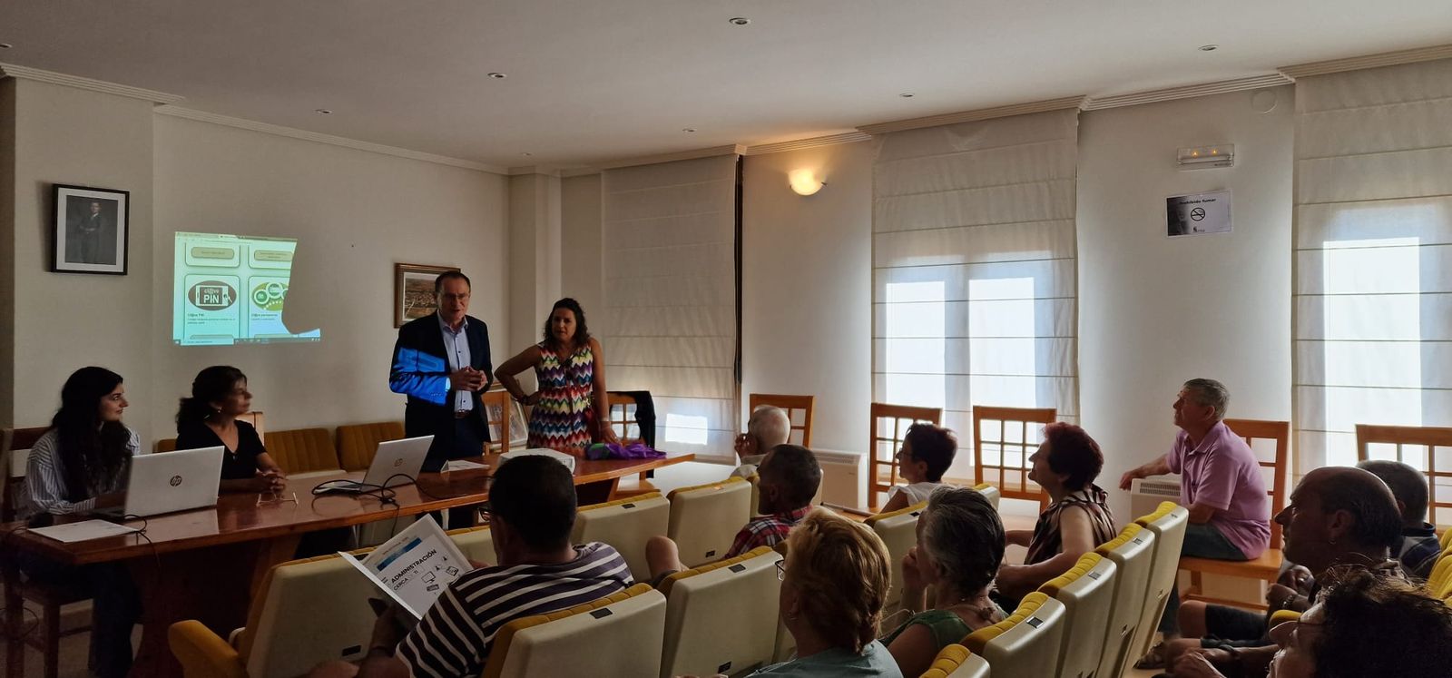 La Administración cerca de ti llega a San Miguel de la Ribera. Archivo