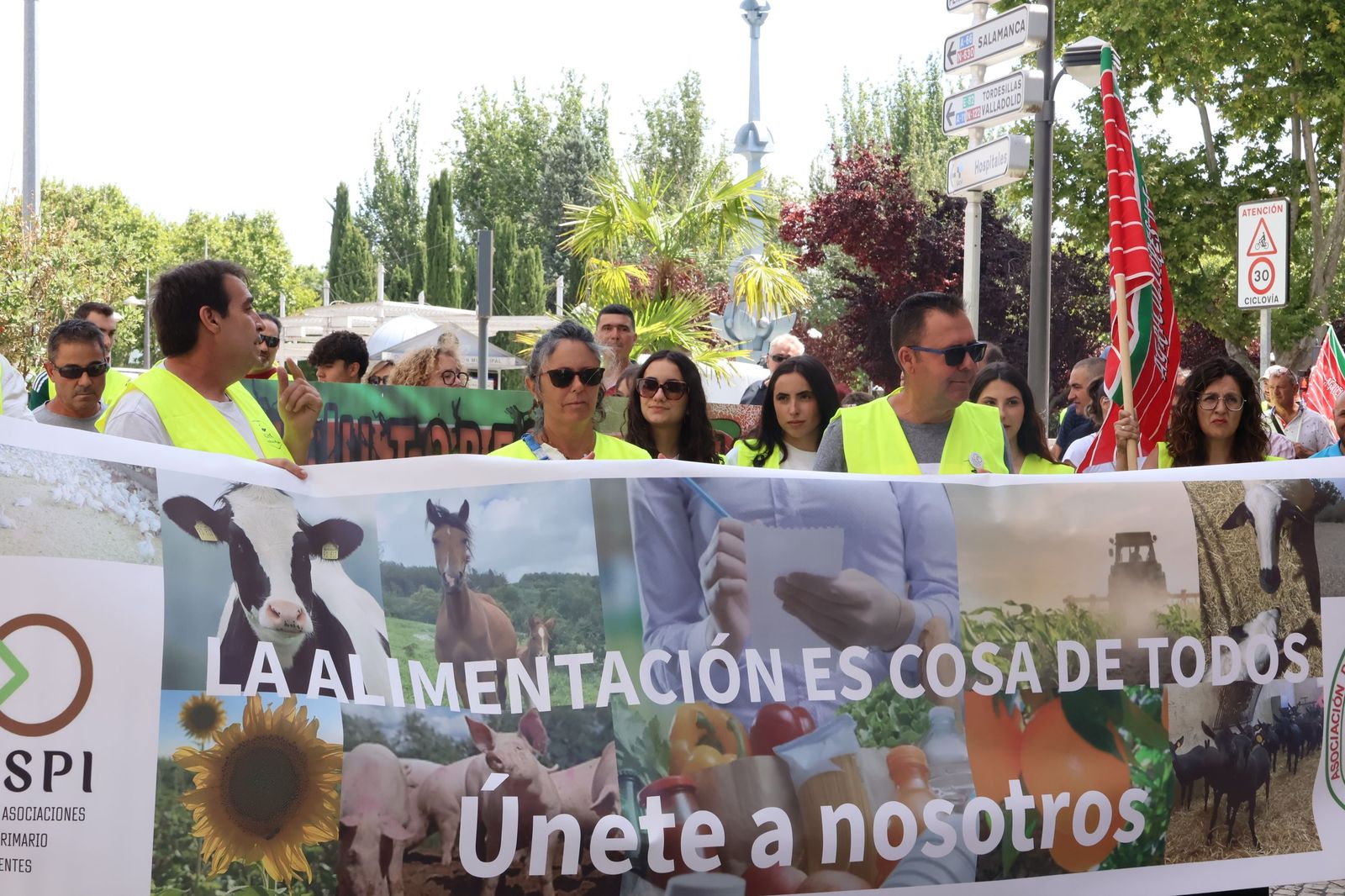 Marcha silenciosa en homenaje a David Lafoz (30).JPG