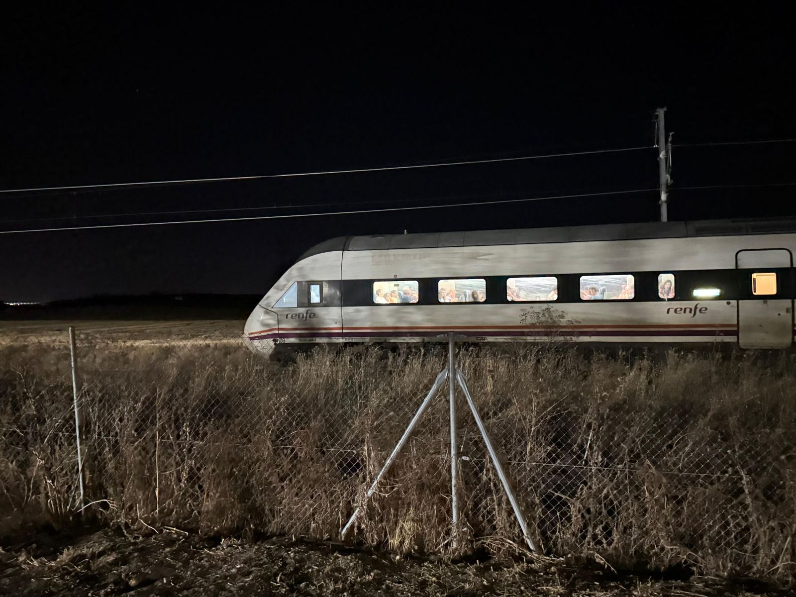Paralizado en Moriscos el tren Madrid-Salamanca por un incidente en la vía