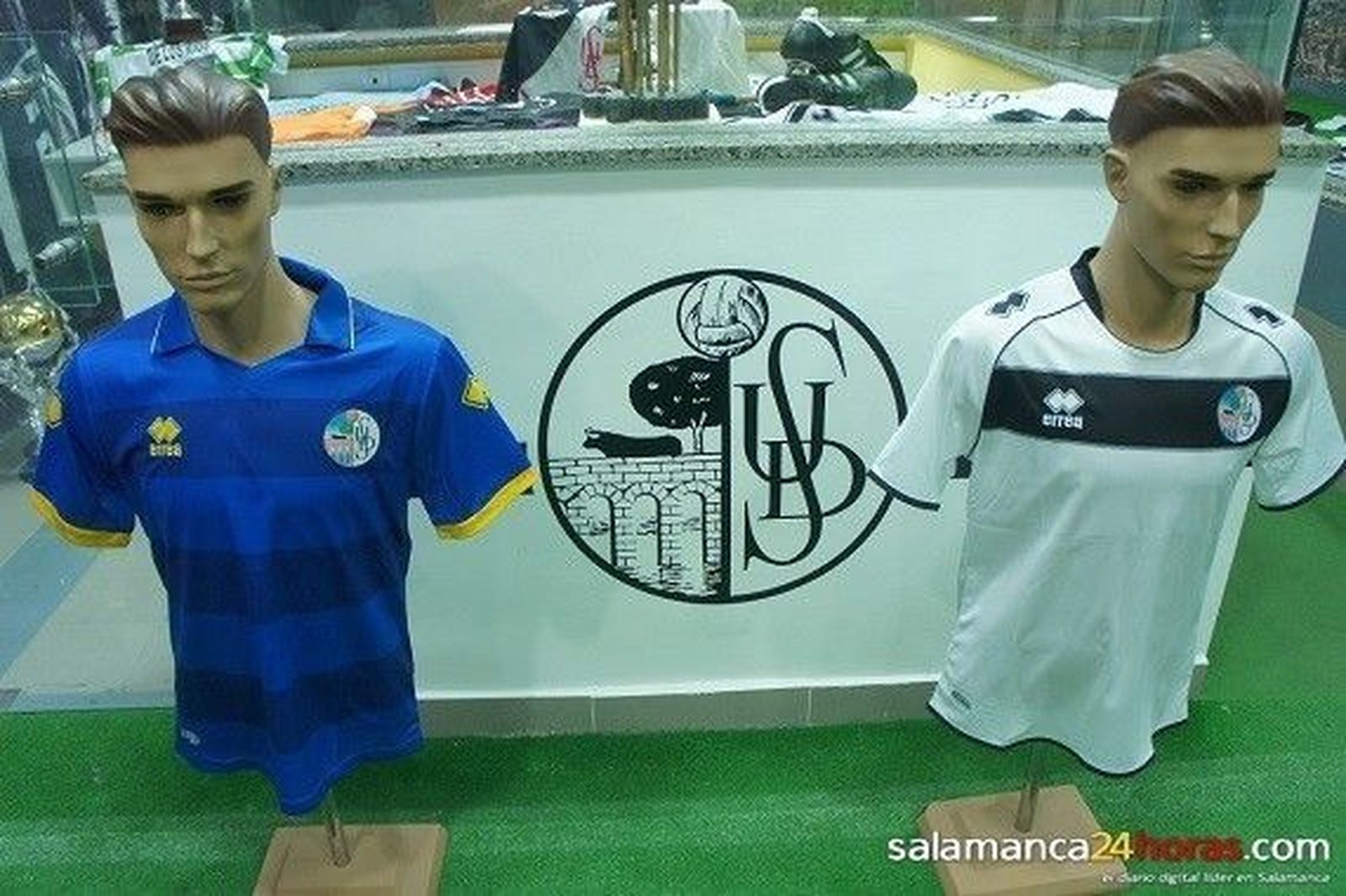 La Boutique de la extinta UDS despacha los productos que hubiera vestido la entidad esta temporada