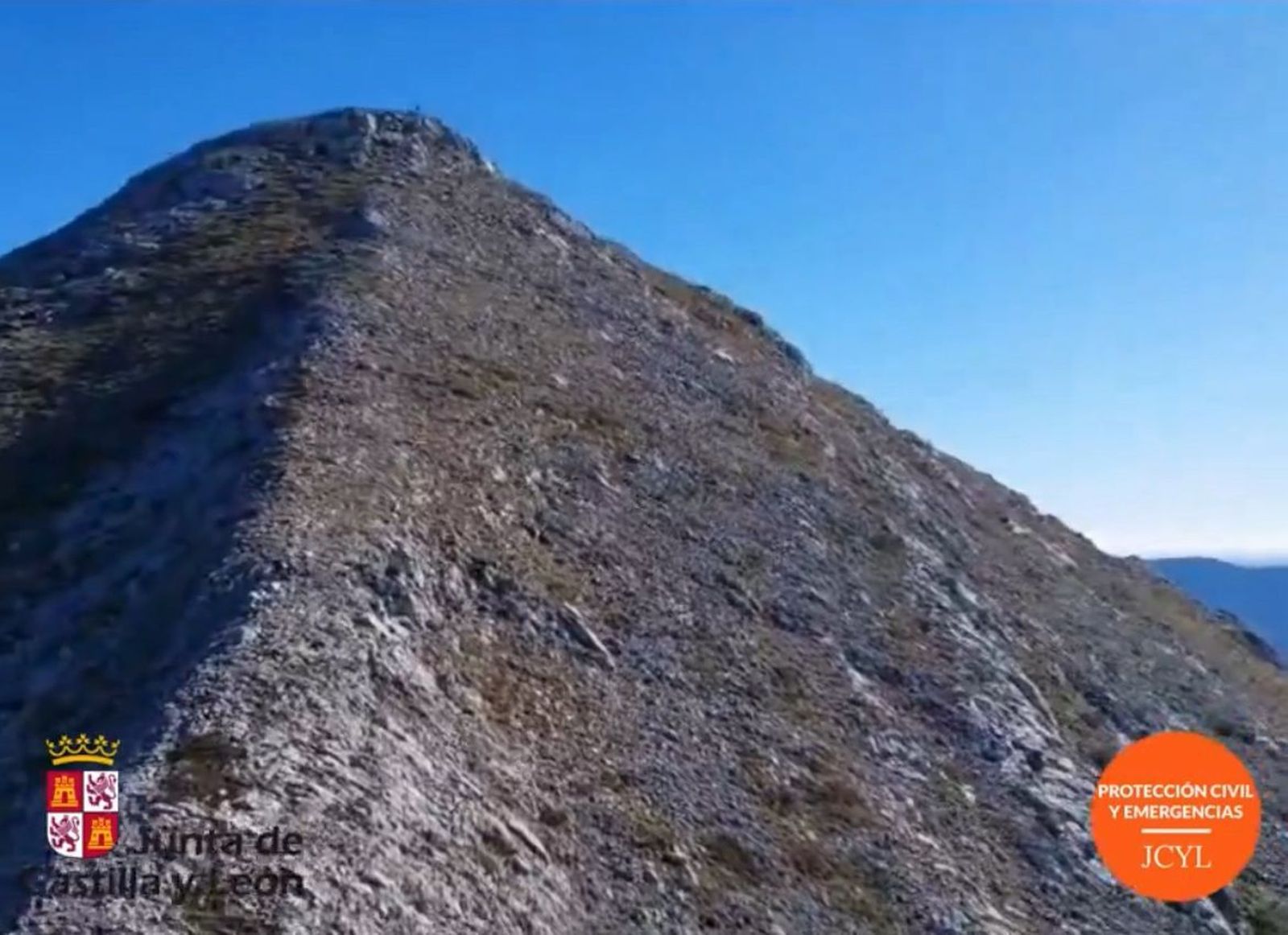 Rescatado un hombre de 48 años que resultó herido en el monte Susarón en Puebla de Lillo (León)