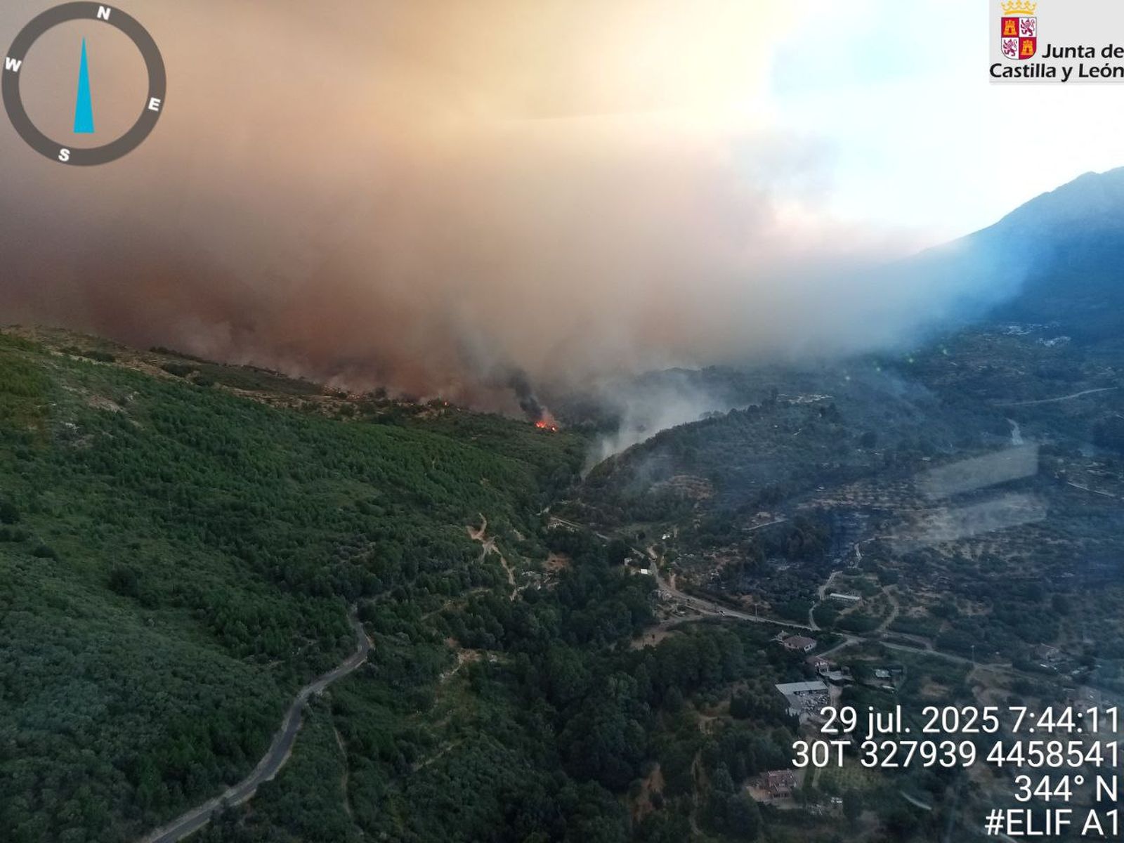 Incendio en Cuevas del Valle