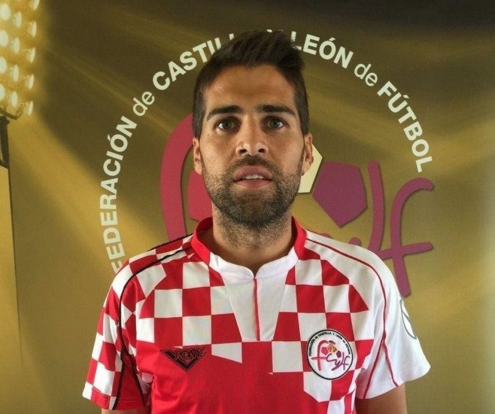 El "gran capitán" Manu Arias ficha por la Federación de Castilla y León de Fútbol