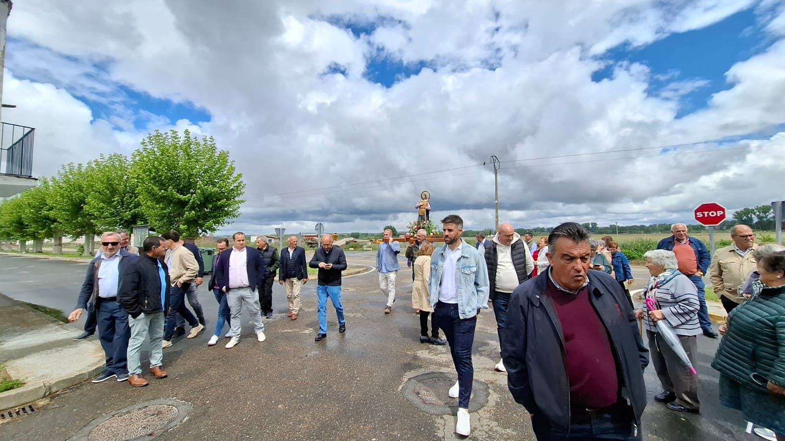 whatsapp-image-2025-05-15-at-13-11-16