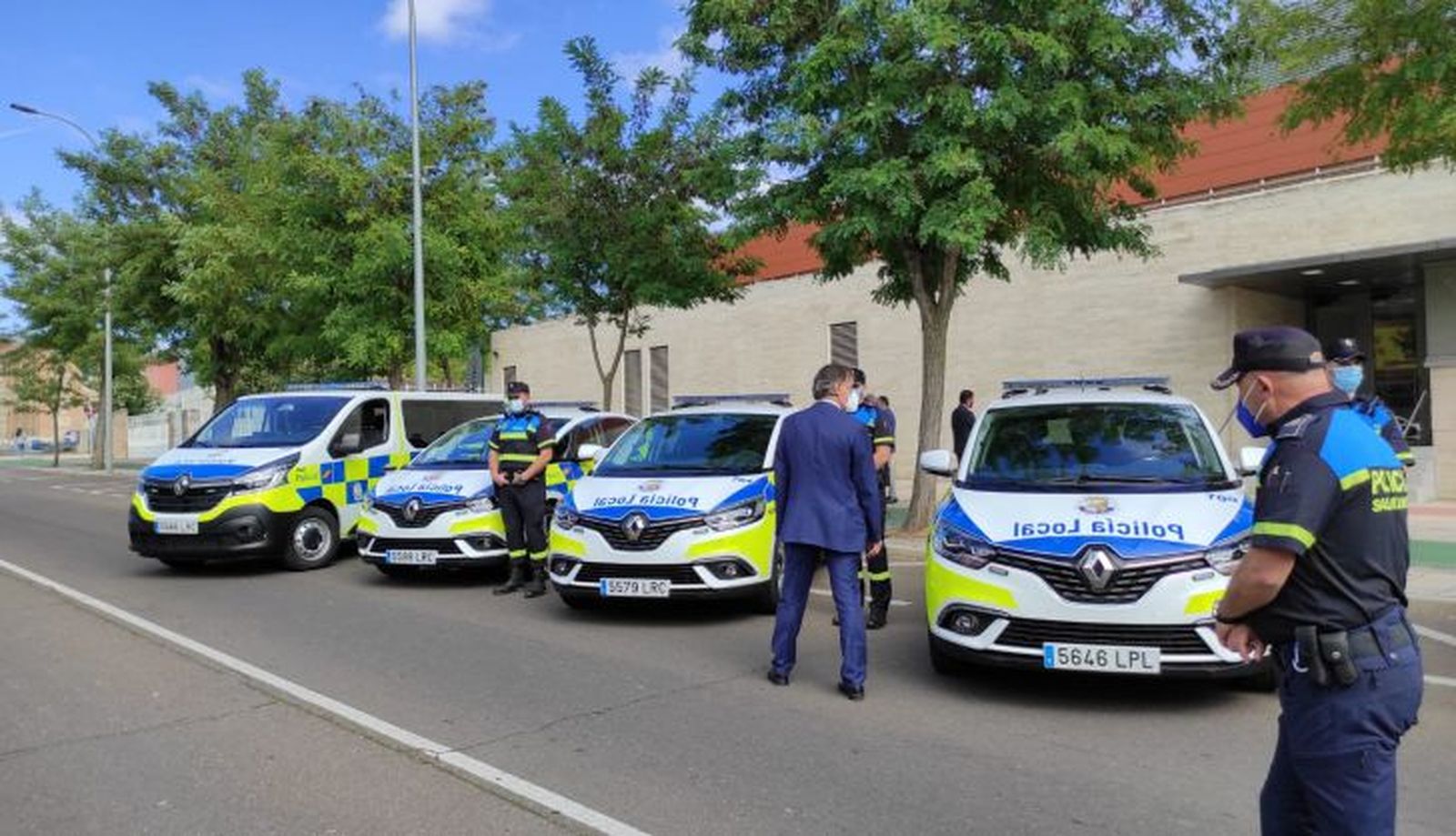 Presentación de los nuevos coches de la Policía Local (16)