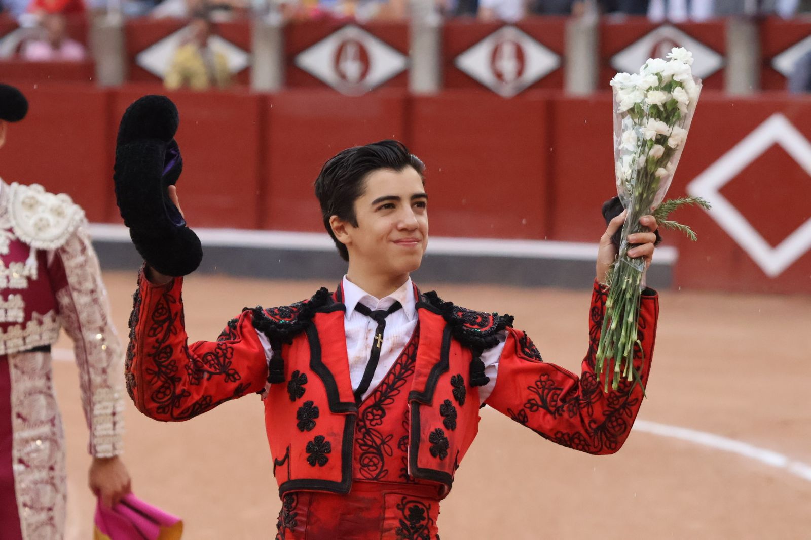 Ismael Martín, Marco Pérez y el aclamado regreso de Morante de la Puebla: su paso por La Glorieta en imágenes