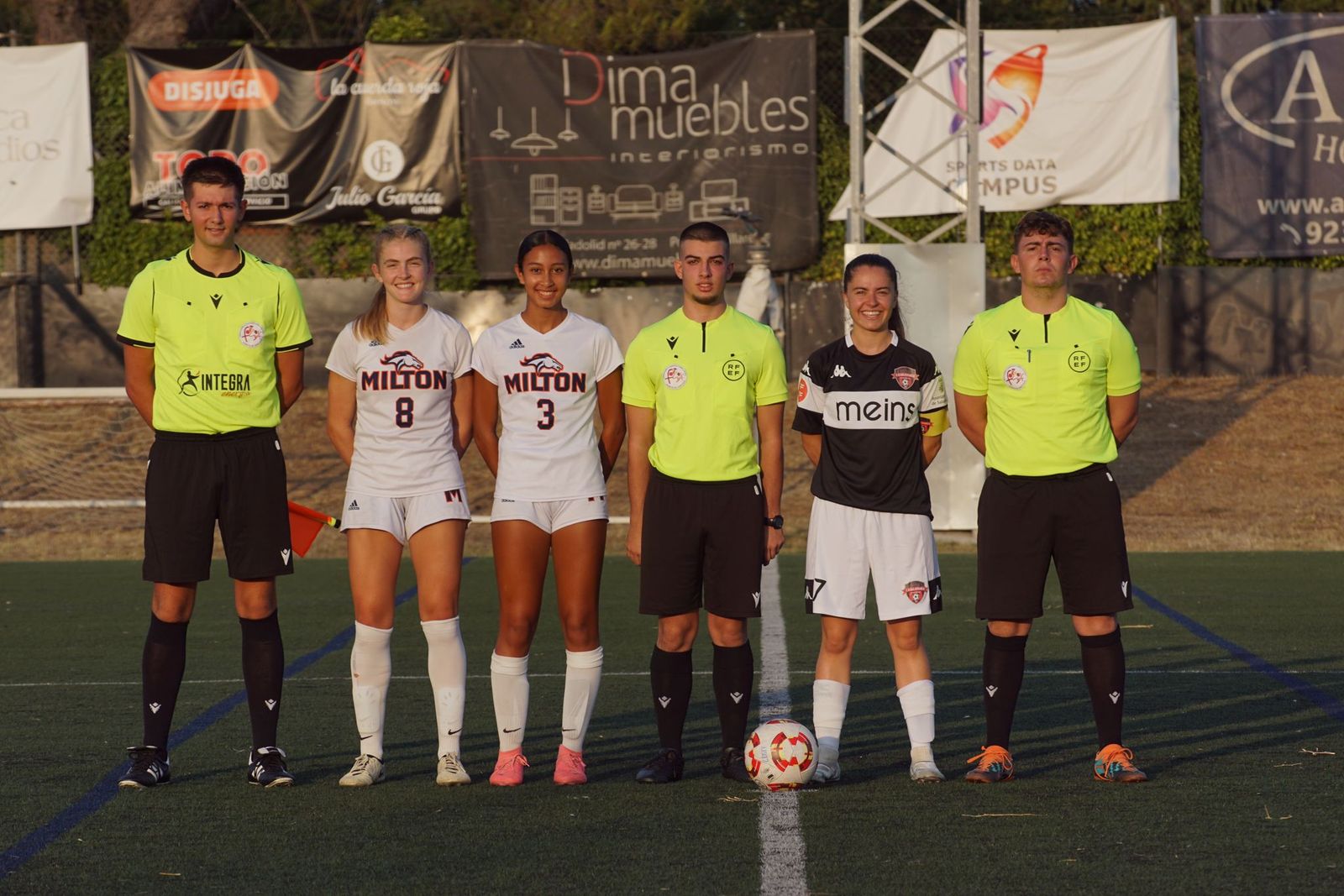 partido-amistoso-salamanca-futbol-femenino-y-milton-academy-foto-juanes-7