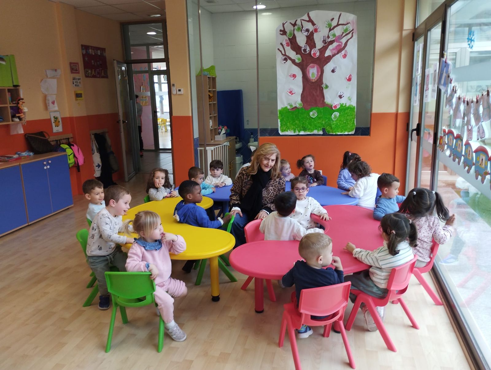 Mobiliario guardería Santa Marta