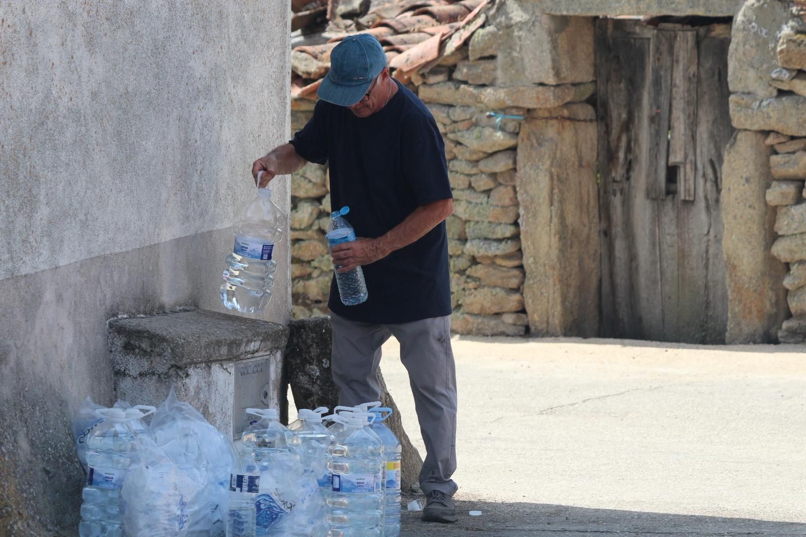 Así han quedado las zonas quemadas durante el incendio de Cipérez