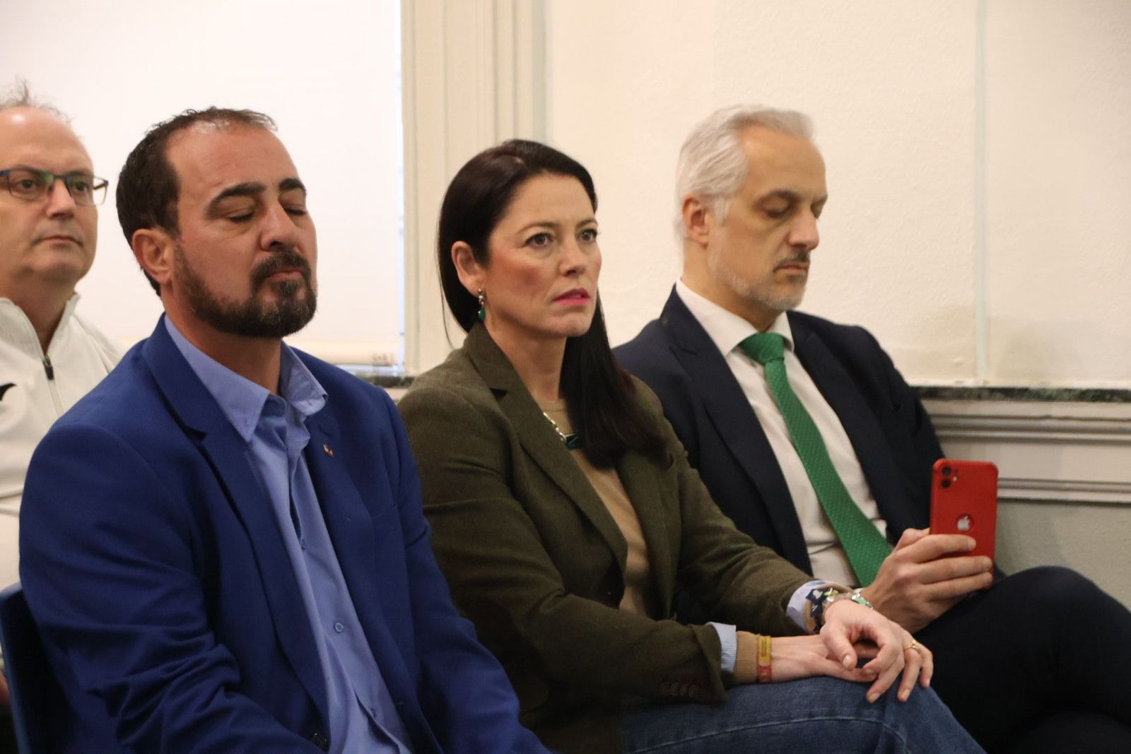 José Luis López Martin, Ana Carmen Toledano Crespo y Alejandro Pérez de la Sota, de Vox