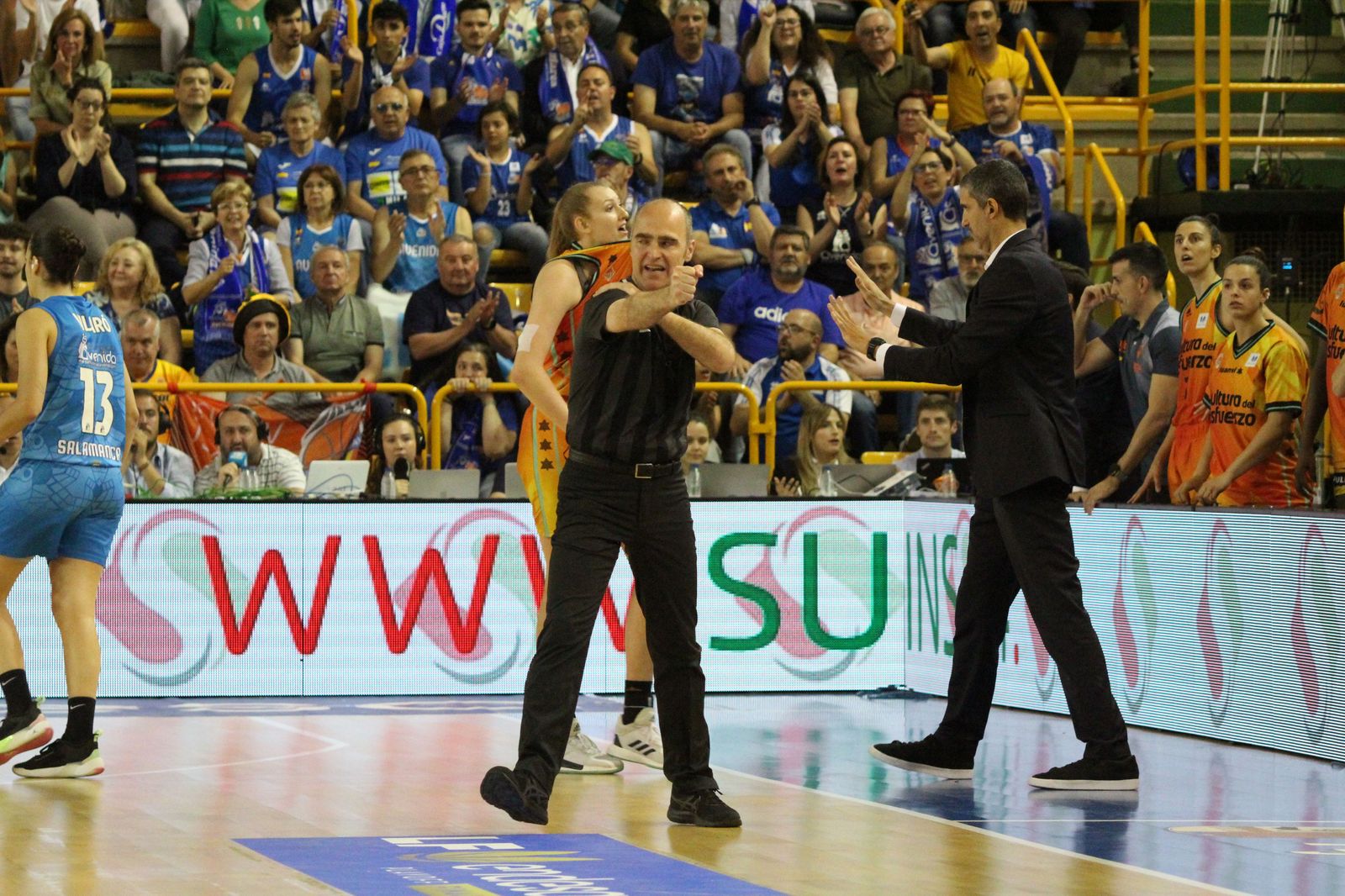 perfumerias-avenida-valencia-basket-35