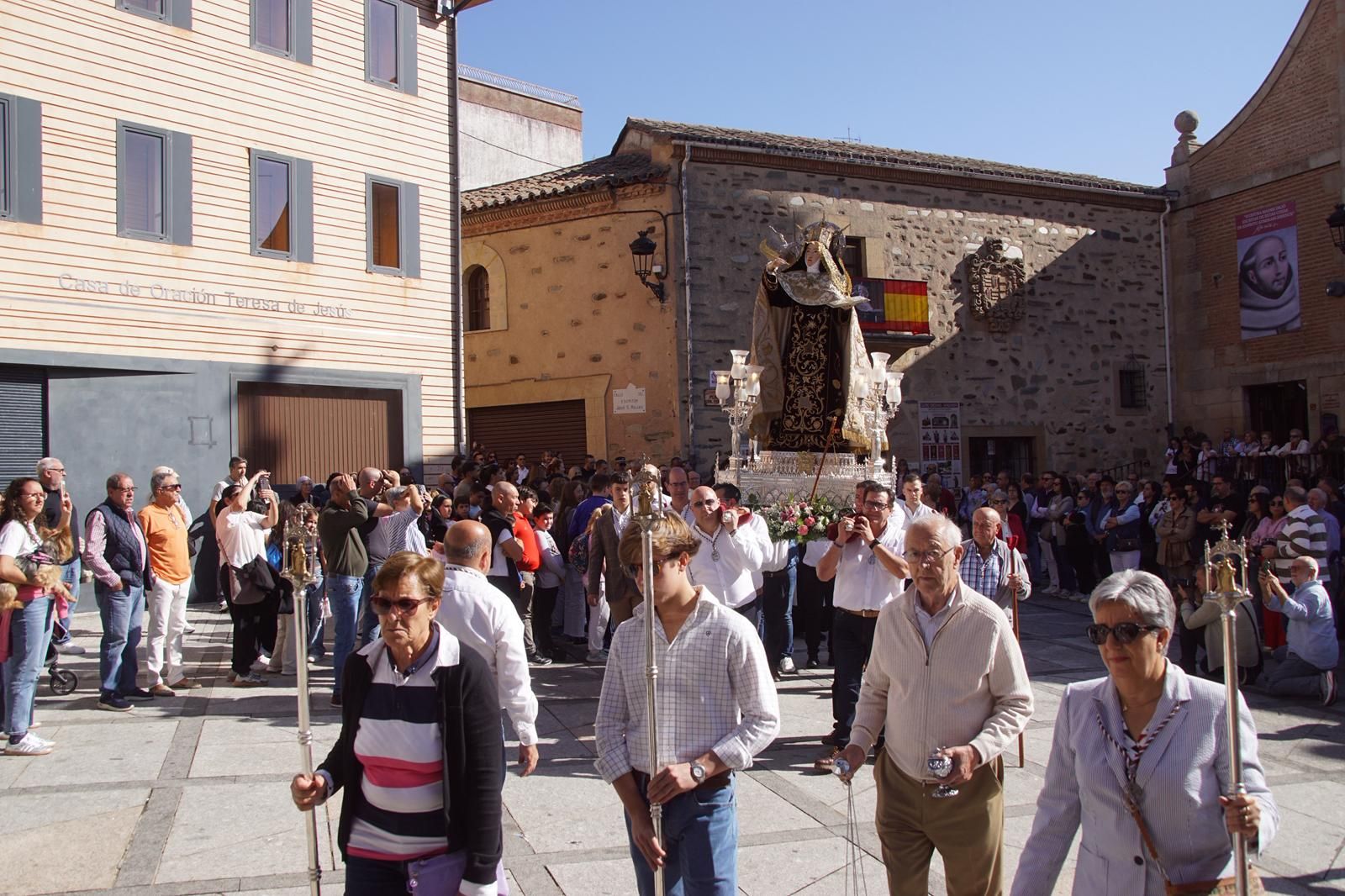 Salida procesión Santa Teresa en Alba de Tormes  (8).jpeg