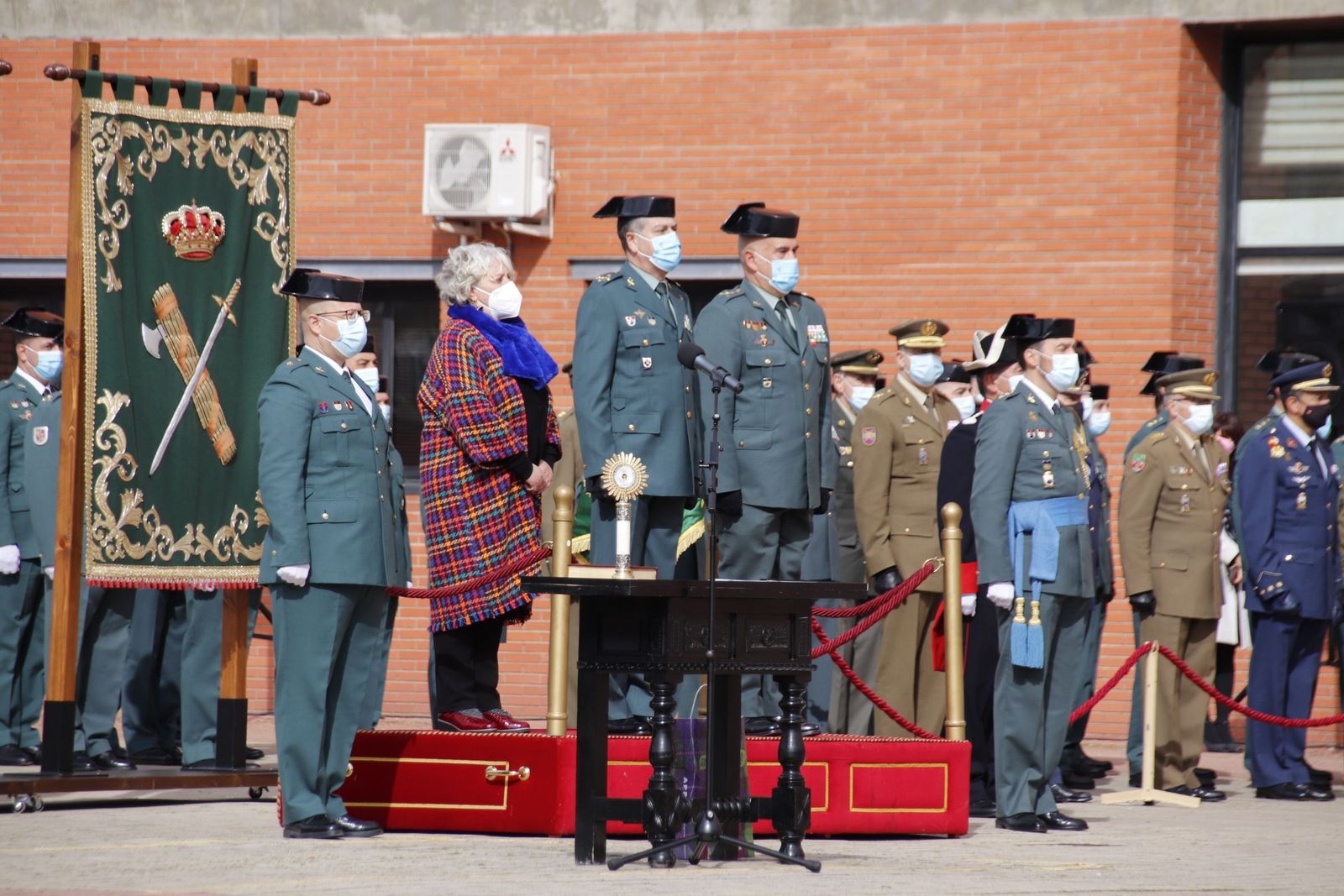 El Teniente General del Mando de  Fronteras y Policía Marítima de la Guardia Civil preside en Salamanca el acto de entrega de mando al nuevo Jefe de la Comandancia de la Guardia Civil de Salamanca