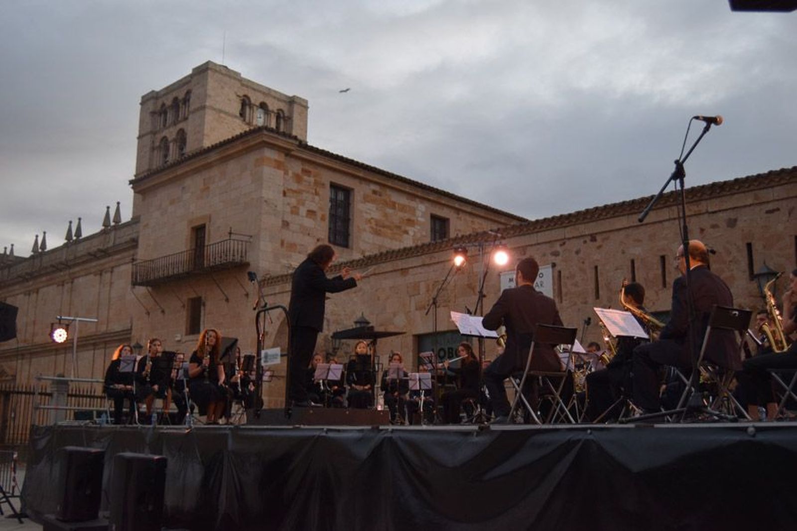 Concierto en la plaza de la Catedral