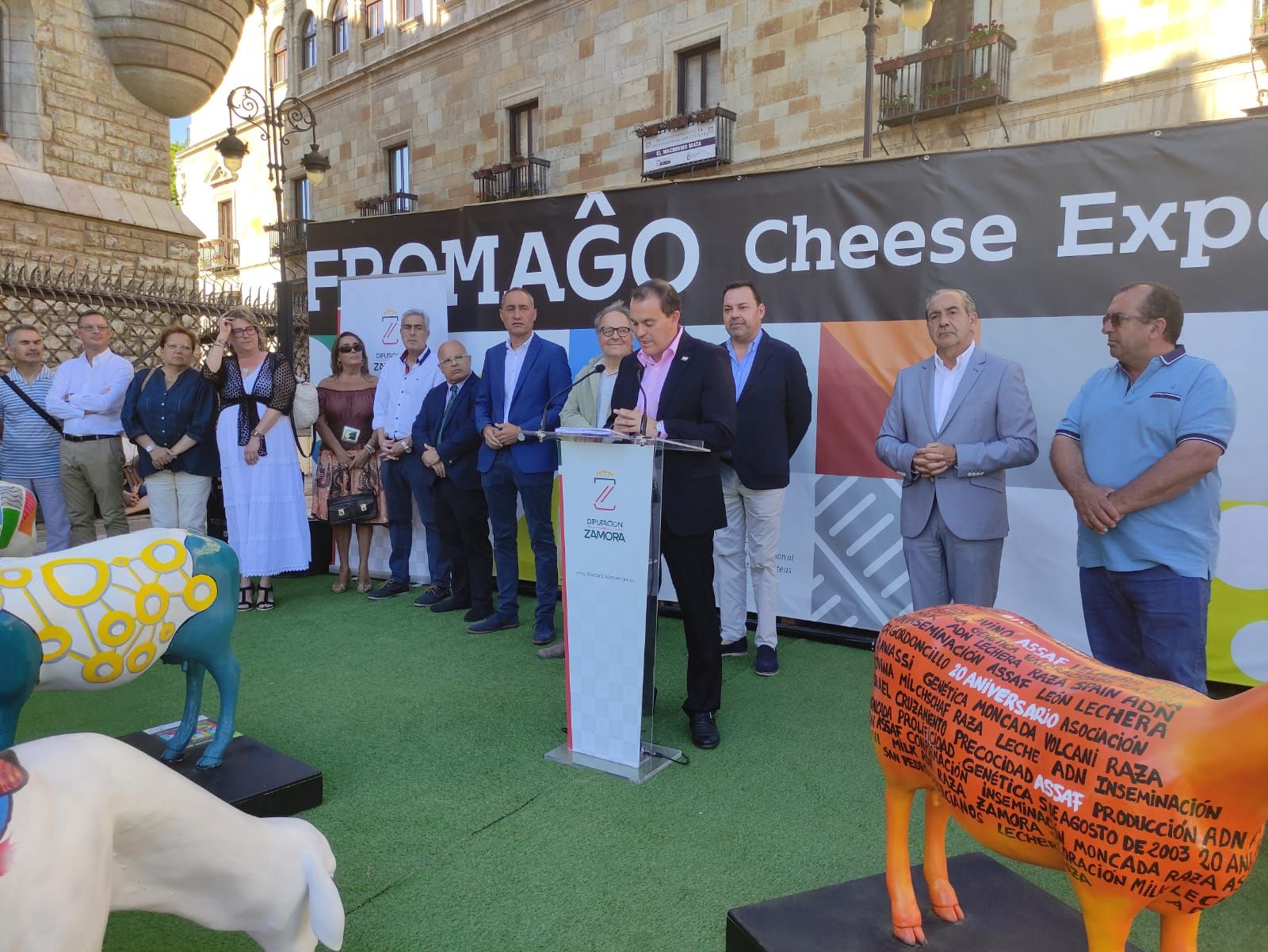 la-exposicion-ovejas-de-fromago-llega-al-centro-de-leon-3