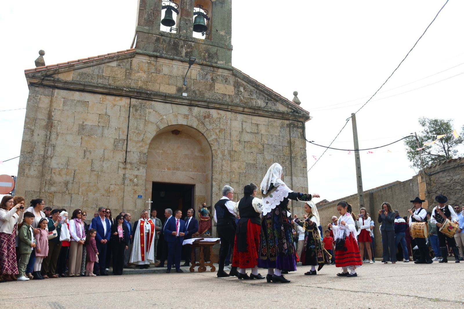 Santa Misa y Procesión en honor a San marcos en Doñinos