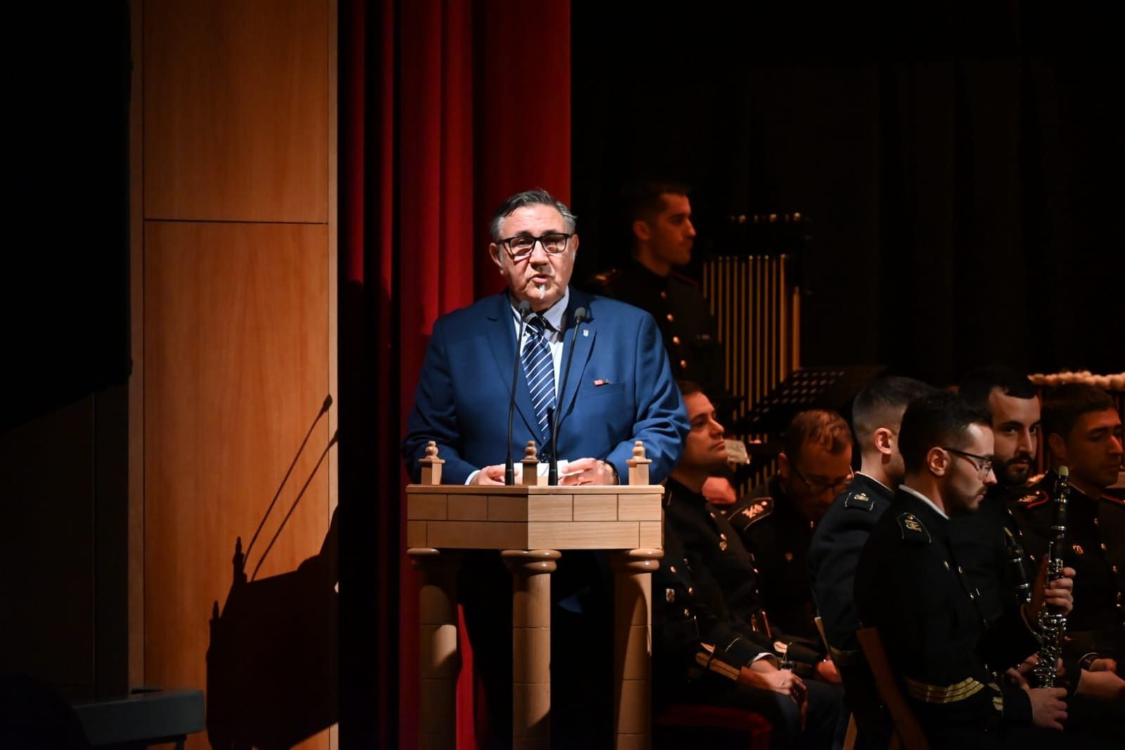 Tomás Domínguez Cid Premio Julián Sánchez Tomás Domínguez Cid Premio Julián Sánchez