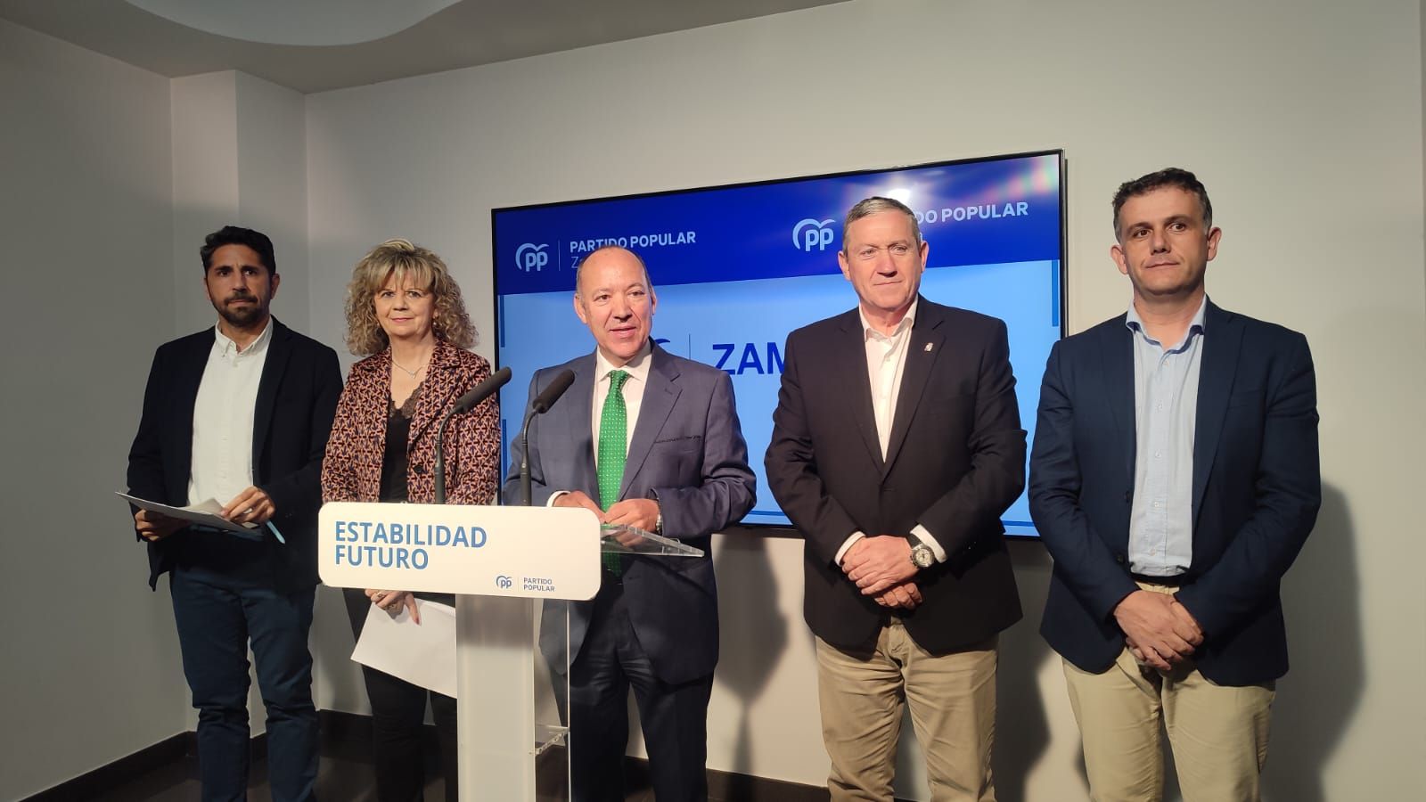 El PP denuncia la supresión de paradas de AVE en Sanabria