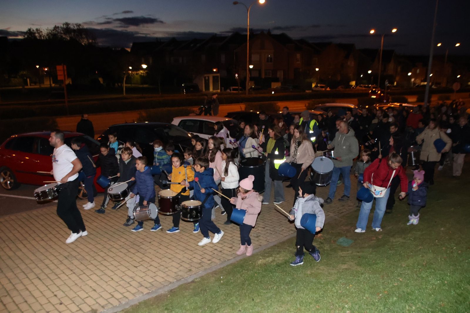 Pasacalles, batucada día Santa Cecilia