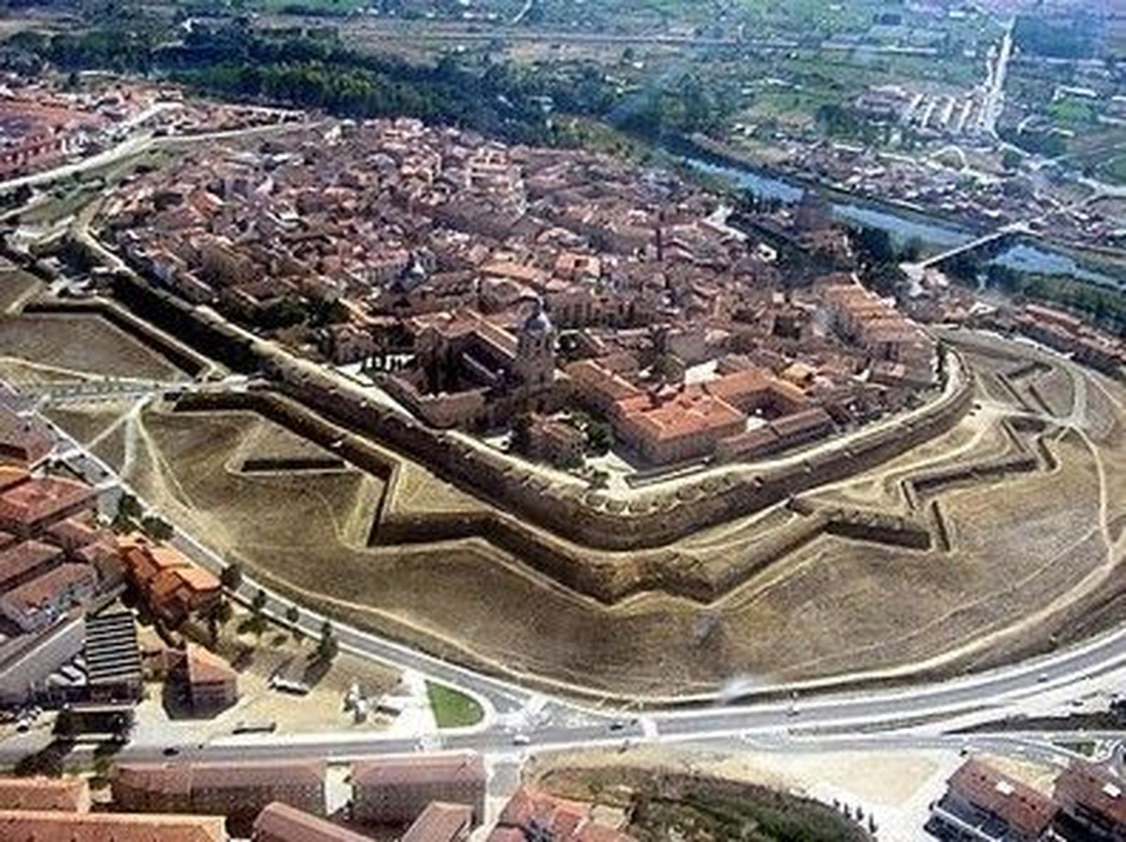 El Ayuntamiento organiza una jornada sobre turismo cultural y cooperación transfronteriza