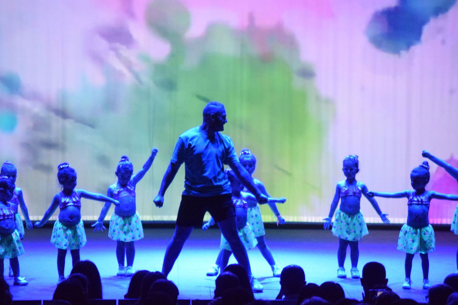 Espectáculo 'Volver' de Escena en el Teatro Ramos Carrión (1)