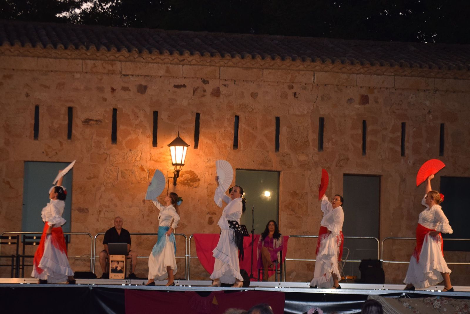 Arte rociero a los pies de la Catedral