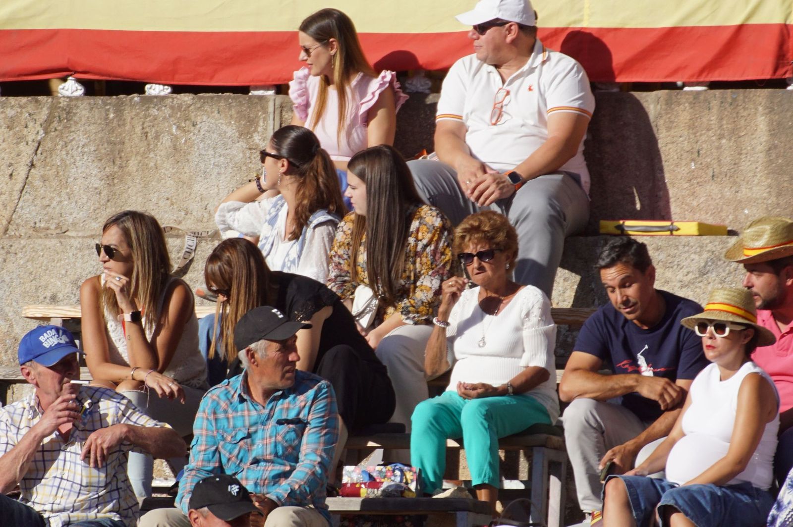 Así se ha vivido la primera corrida de la feria 2025 en La Glorieta: imágenes del ambiente en los tendidos y en el patio de cuadrillas