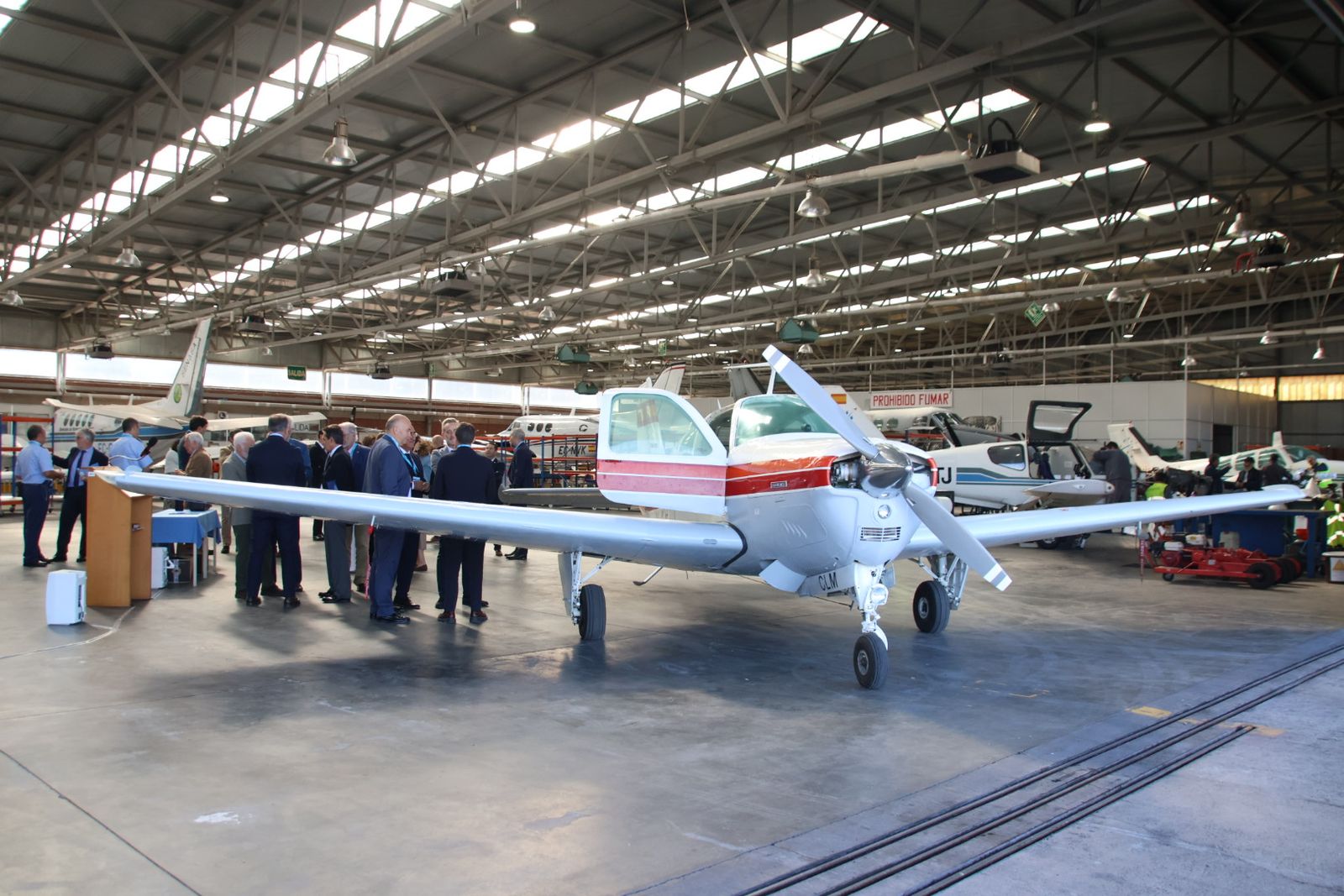 SENASA entrega una avioneta histórica, a la Fundación Infante de Orleans