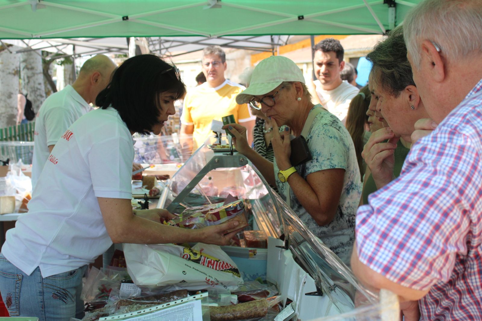 La Vellés. III Feria Popular de Productos de La Armuña