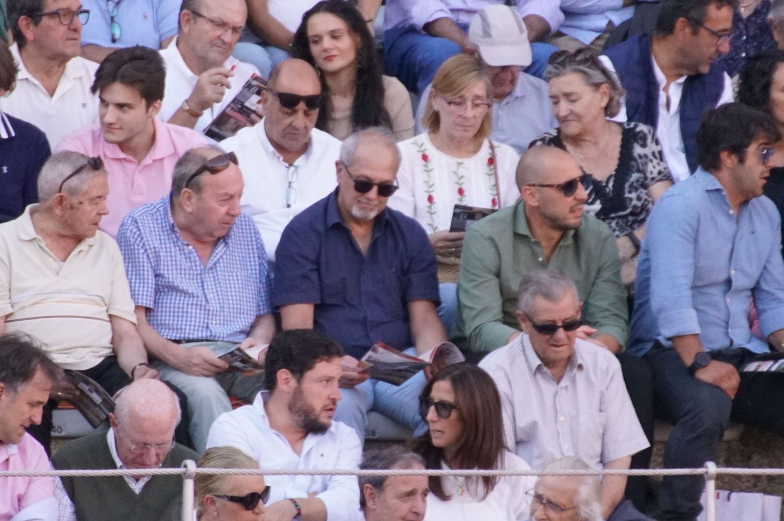 Así se ha vivido la primera corrida de la feria 2025 en La Glorieta: imágenes del ambiente en los tendidos y en el patio de cuadrillas