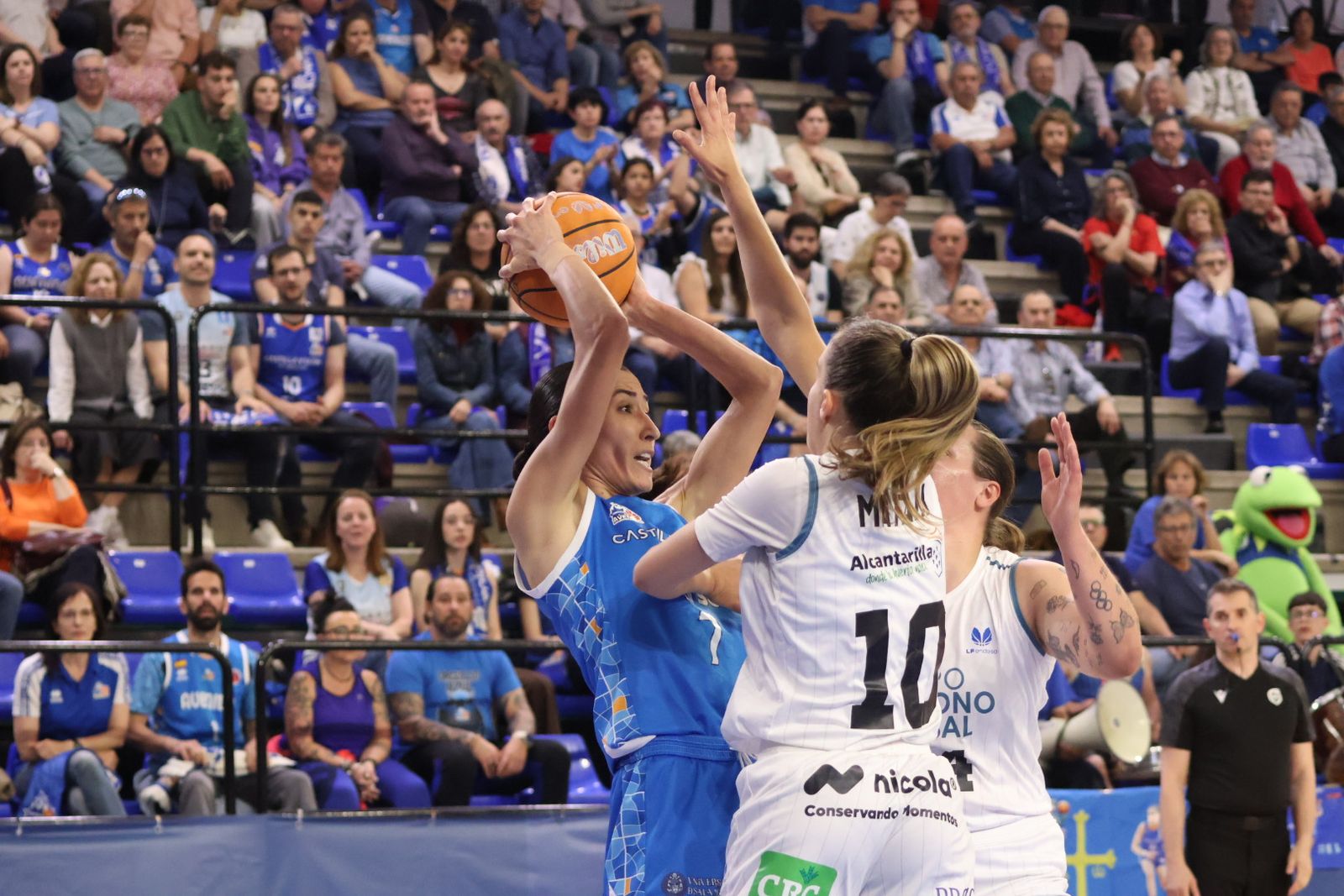 Perfumerías Avenida - CB Jairis