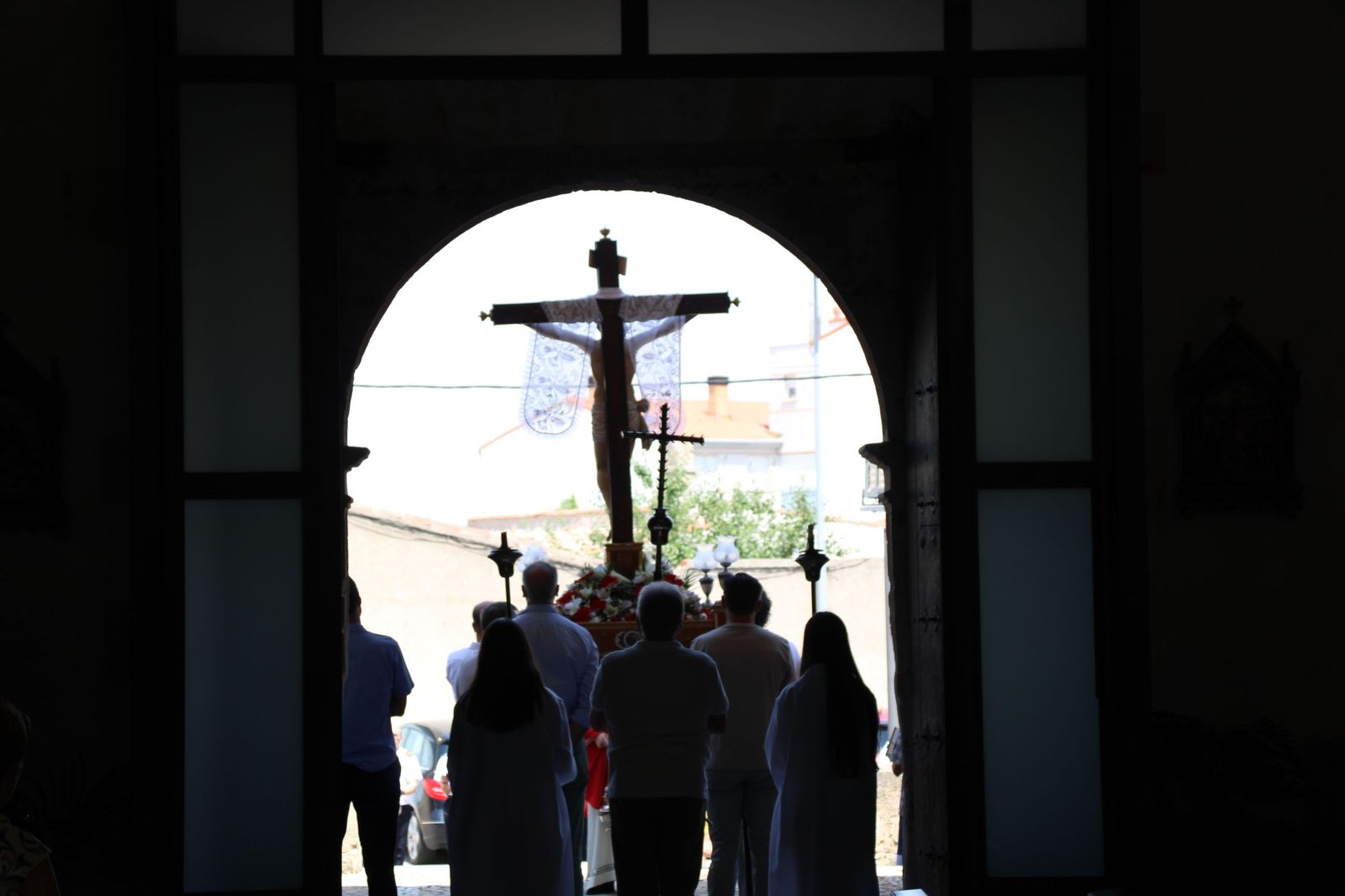 Procesión en honor al Cristo de las Batallas en Castellanos de Moriscos