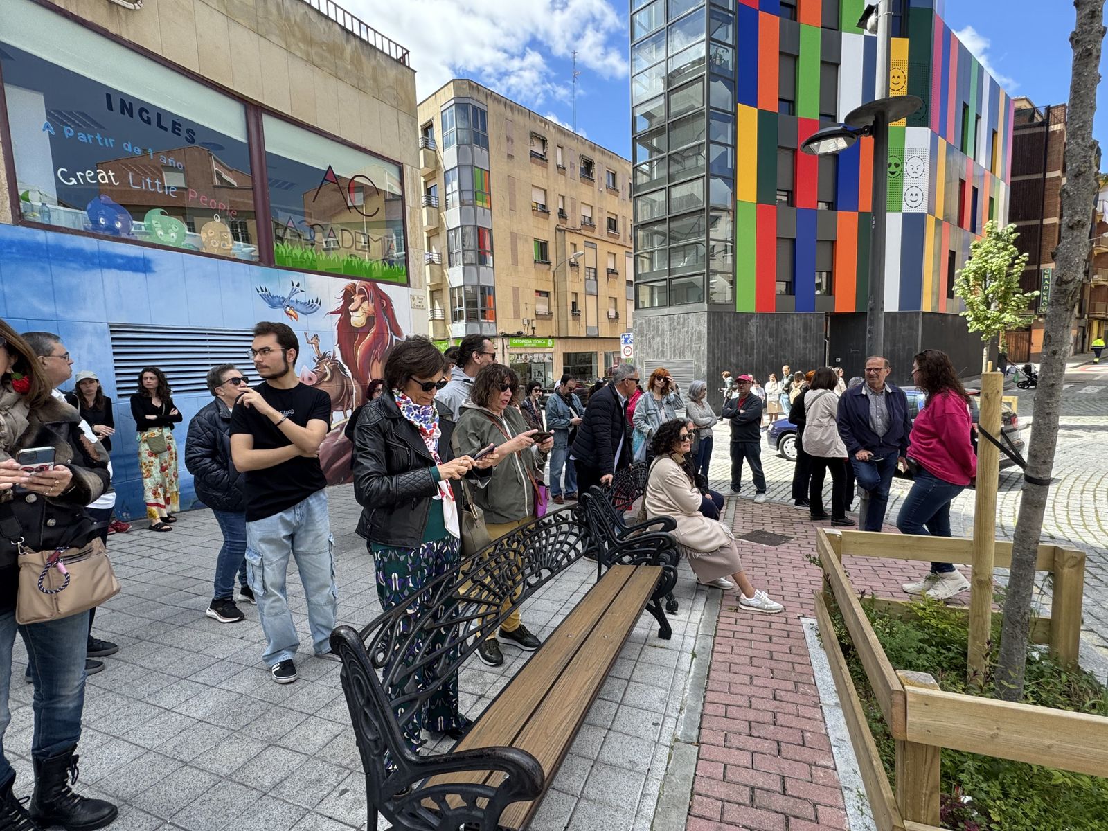Ruta guiada por las nuevas obras en proceso de la Galería Urbana desde la Plaza del Oeste.