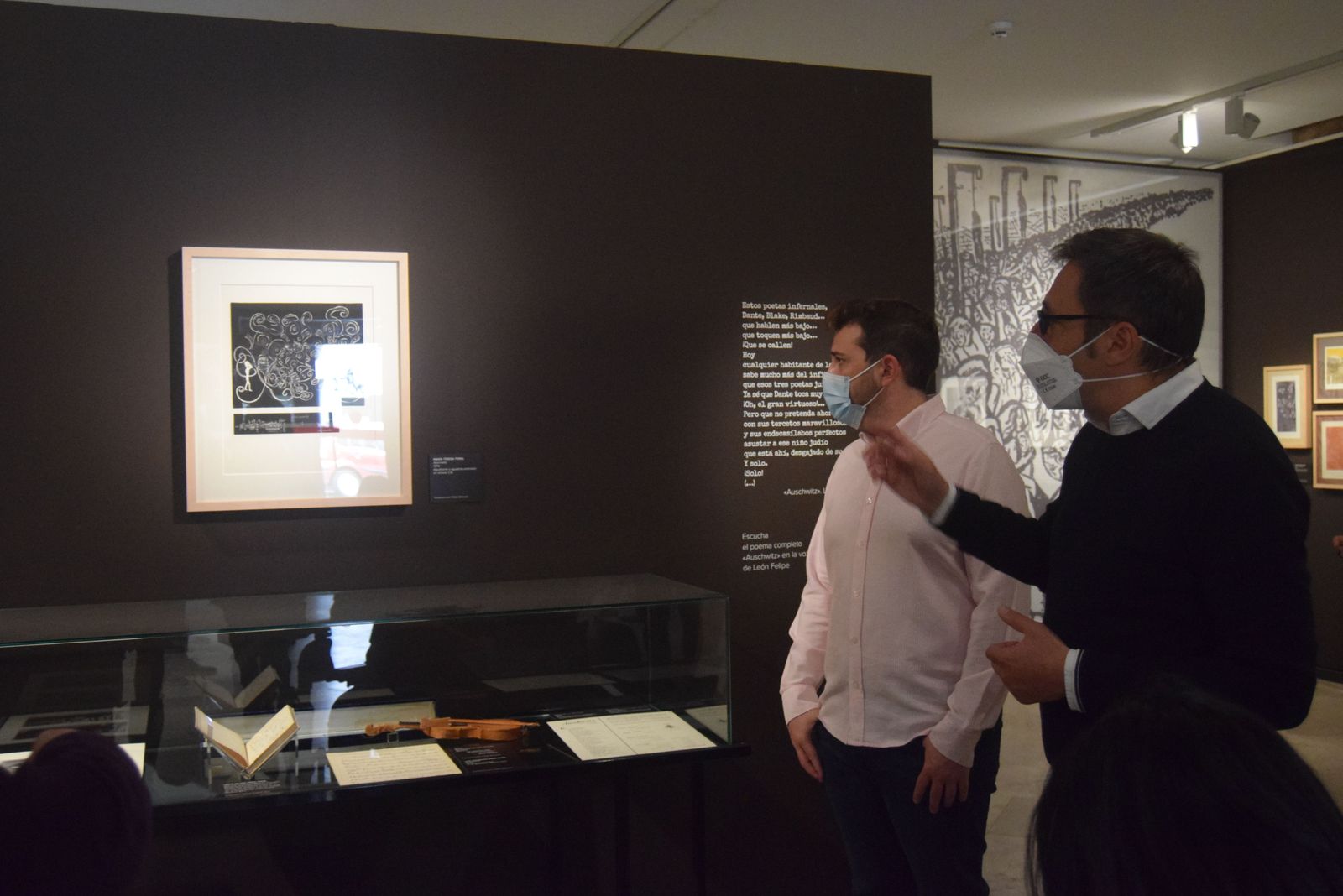 exposicion-de-leon-felipe-sobre-el-holocausto-2