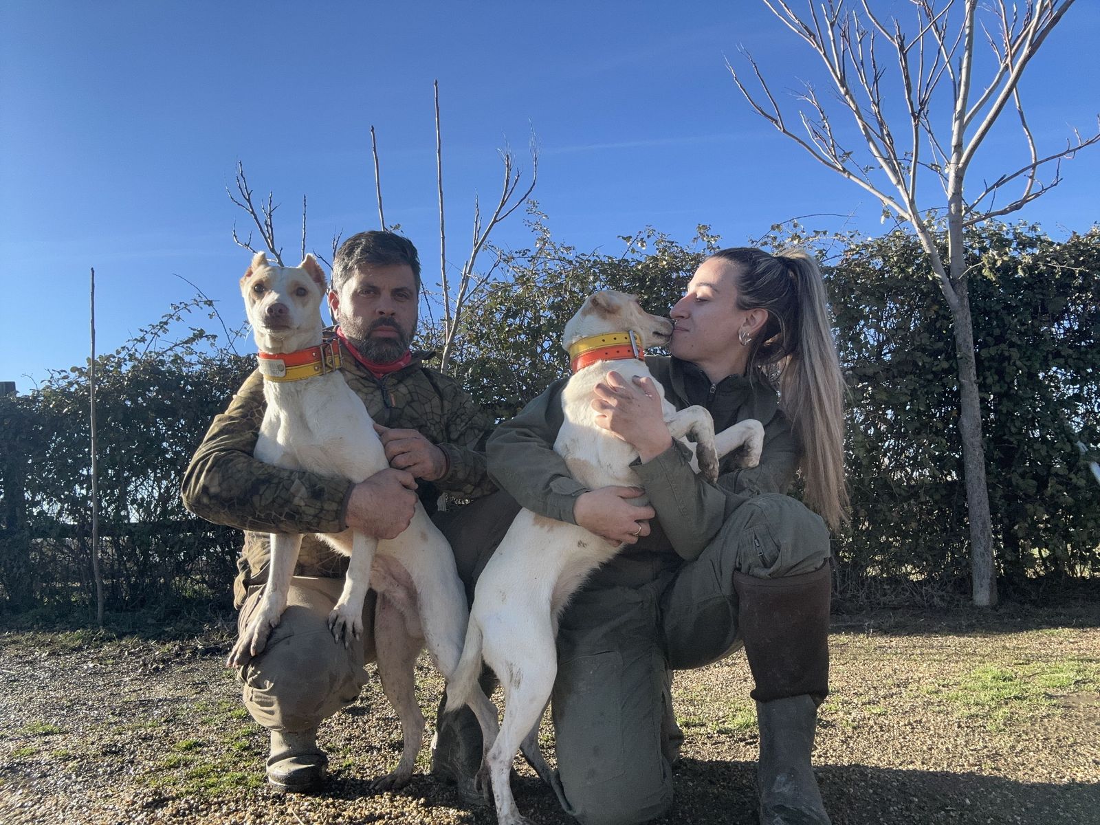 Agustín y Rocío, dueños de una explotación canina en Ventosa del Río Almar