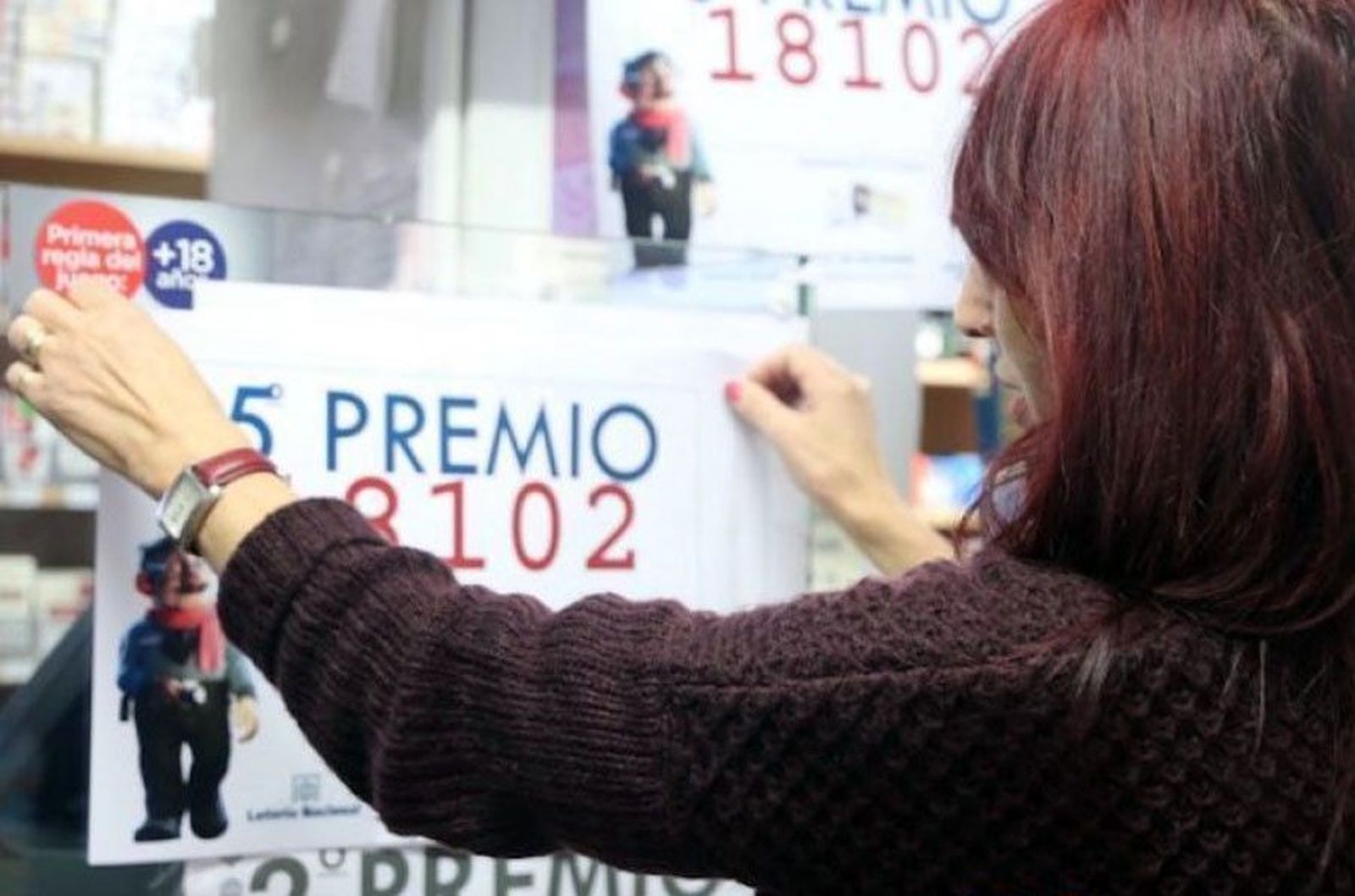 Colocacion premio cartel loteria navidad