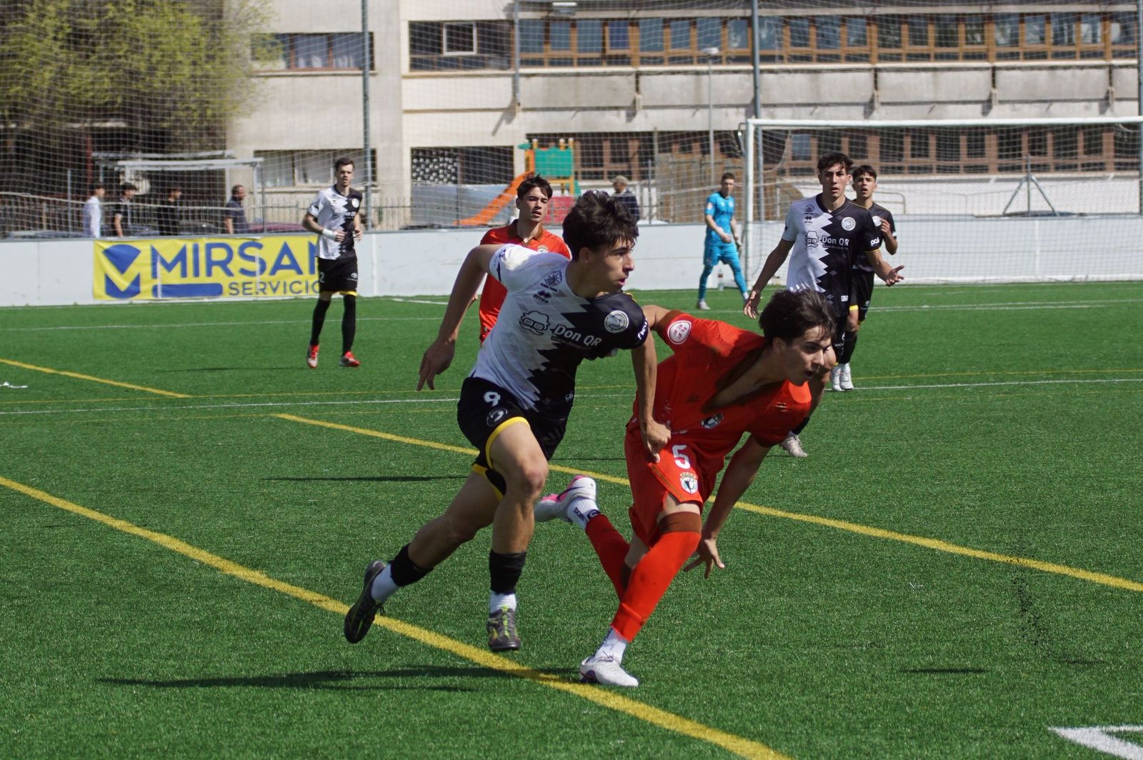 Encuentro entre Unionistas DH – Burgos en el Reina Sofía