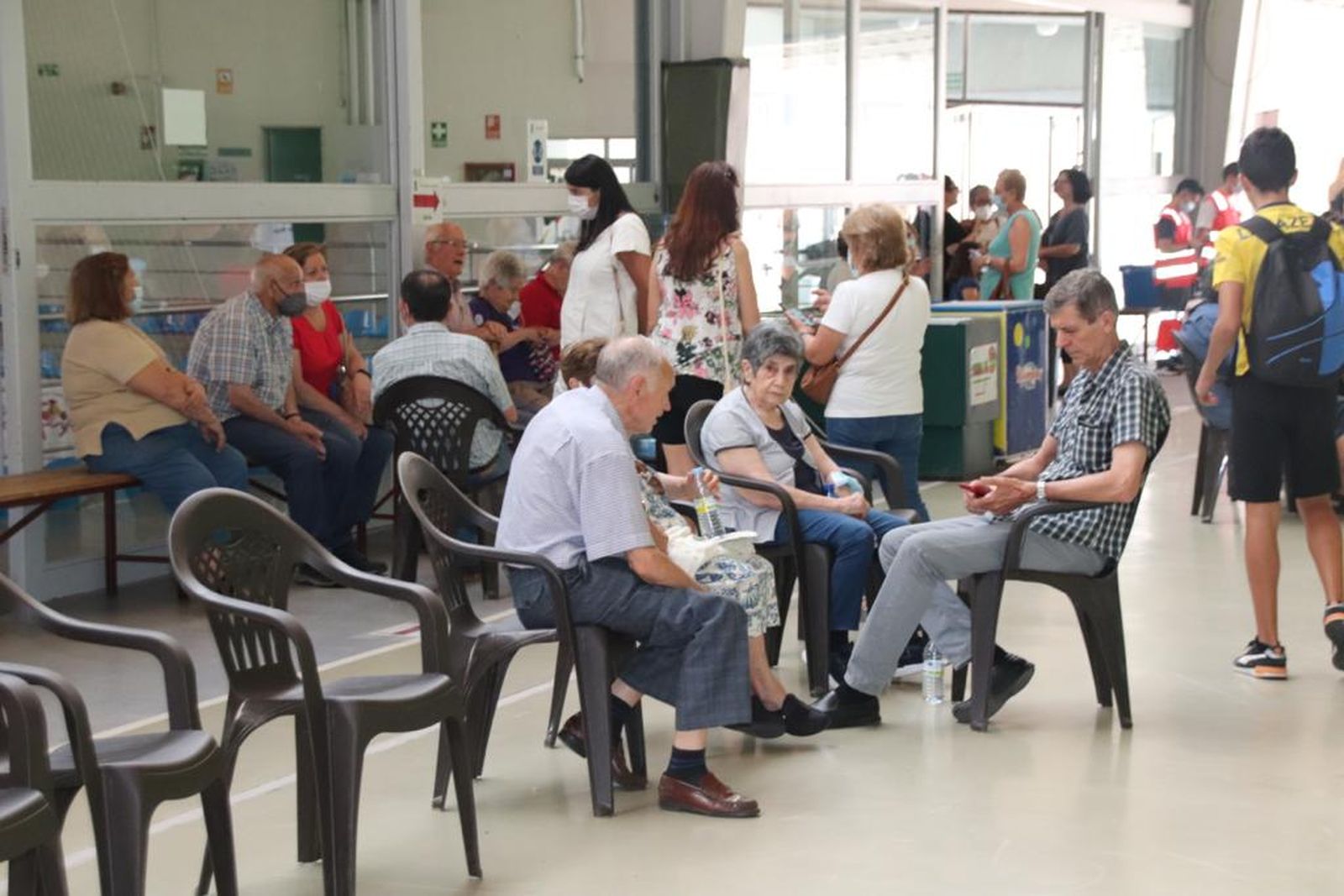 Vecinos de Monsagro evacuados en el Pabellón de Ciudad Rodrigo. Foto S24H (21)