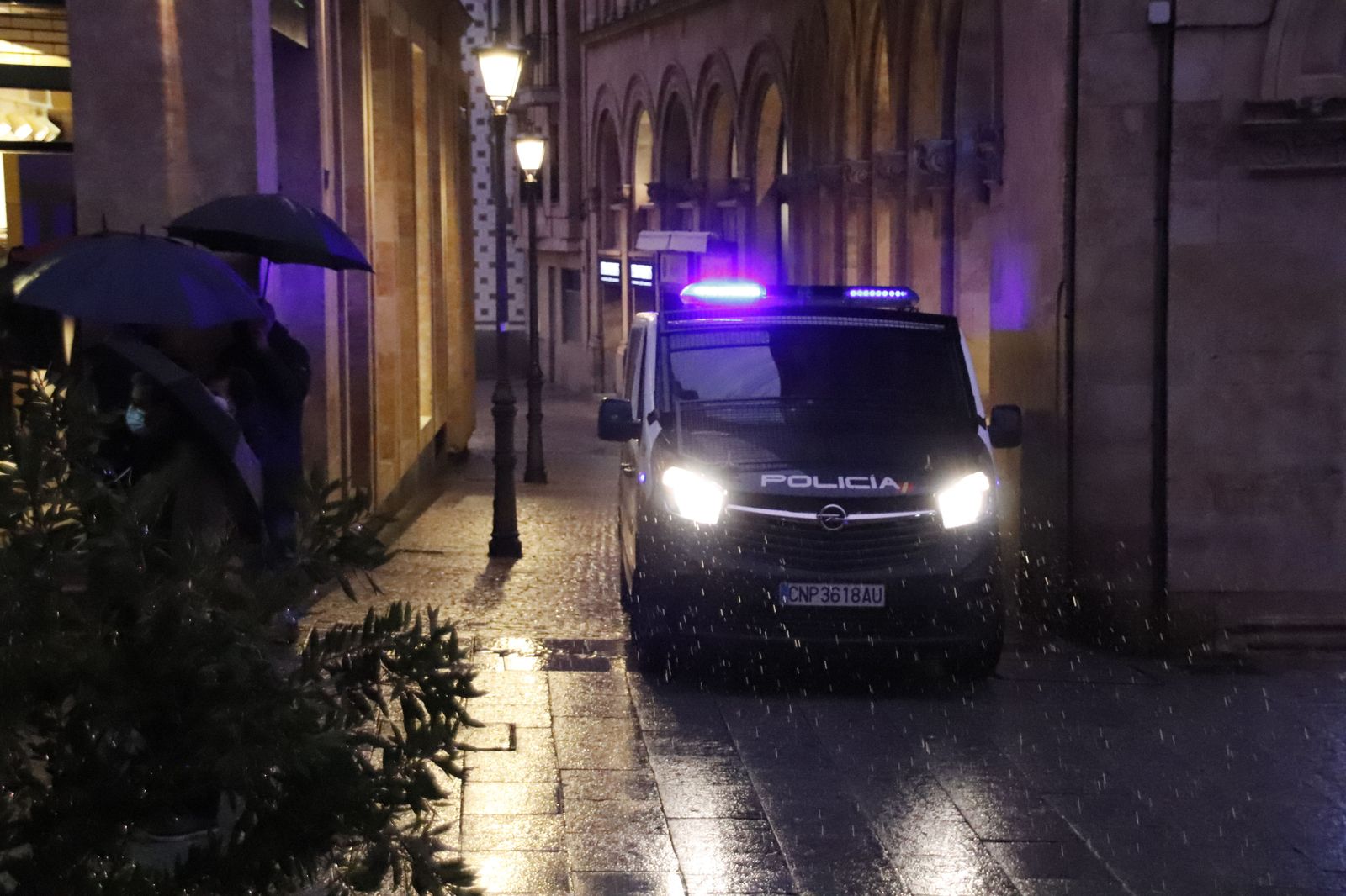 Furgón de la Policía Nacional fotografía de archivo.