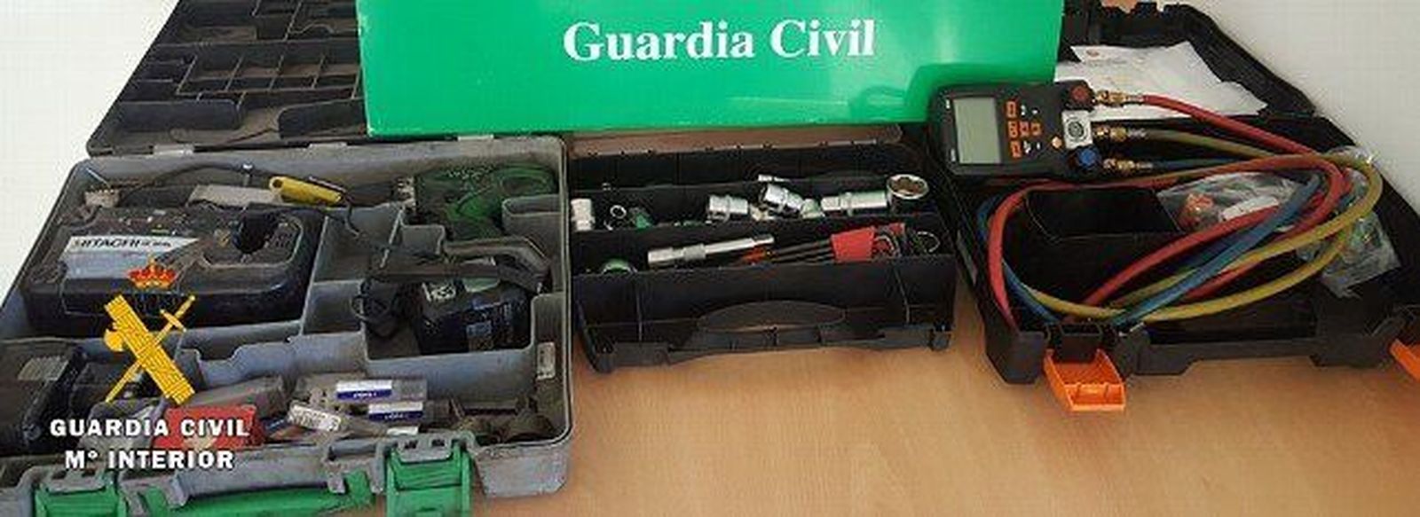 Dos detenidos por un doble hurto perpetrado en un polígono industrial