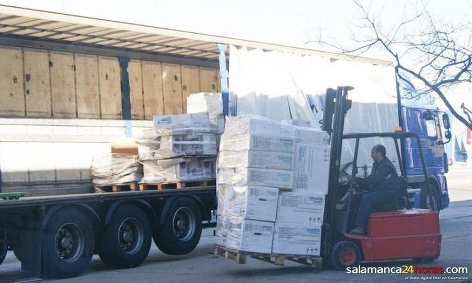 Transporte de mercancías. Foto de archivo