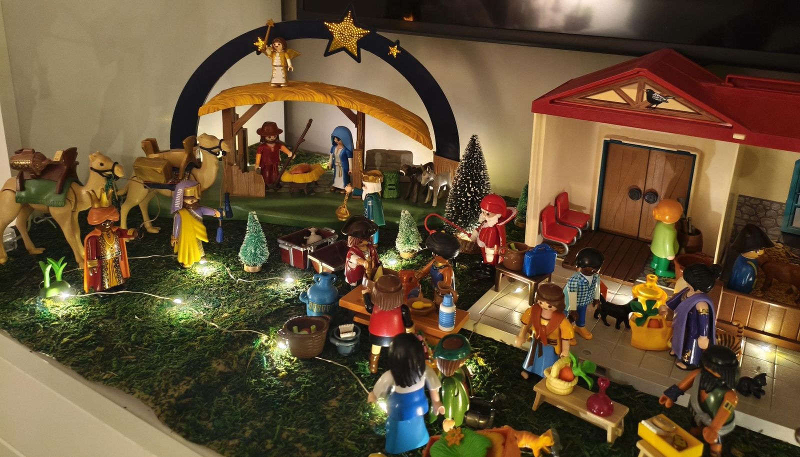 L.S.C.M. - Belén situado en una vivienda de Santa Marta de Tormes (2).jpg