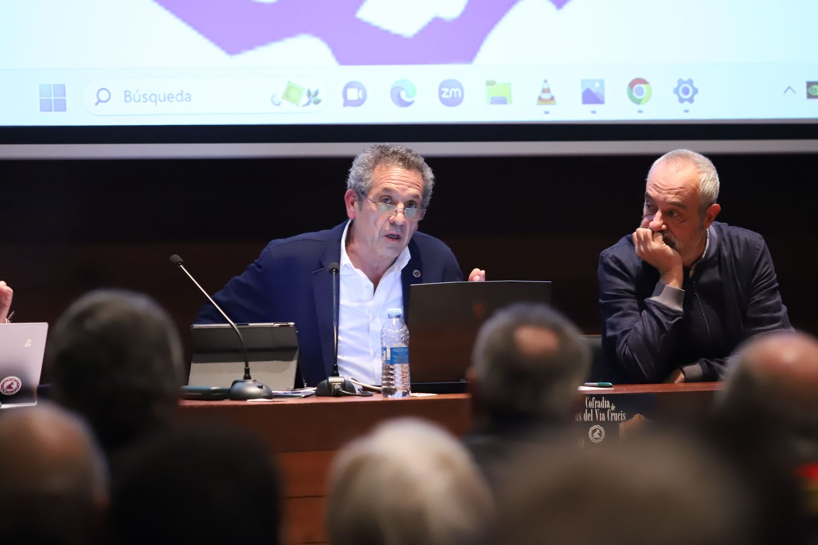 Una asamblea extraordinaria de la Cofradía del Vía Crucis anterior. Archivo