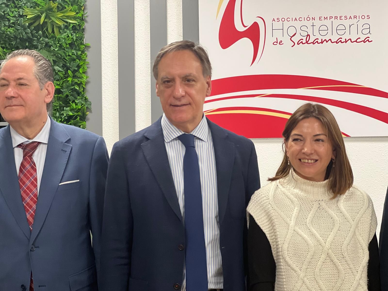 El Partido Popular se reúne con los representantes de la Asociación de Empresarios de Hostelería de Salamanca