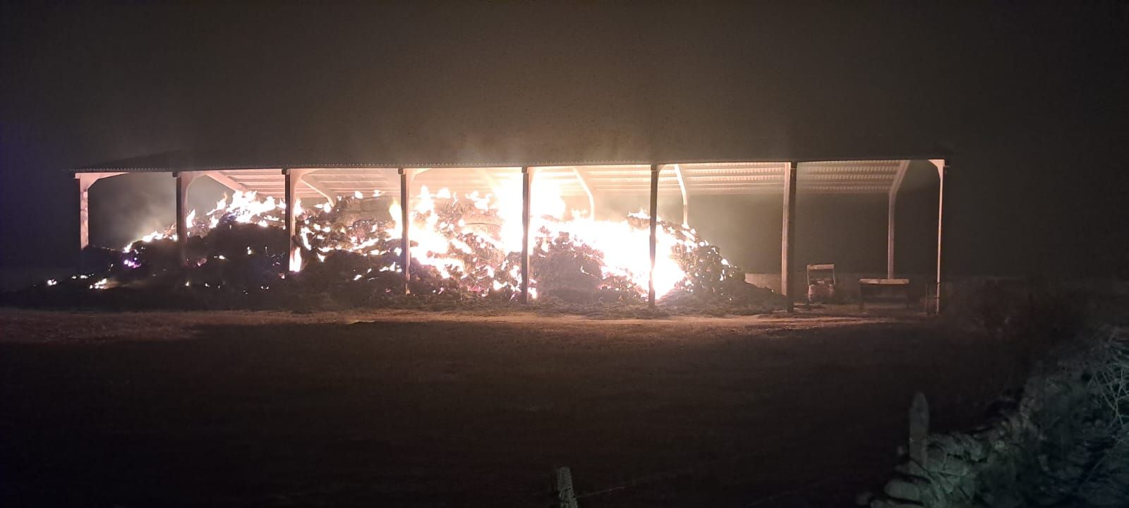 El incendio de Cipérez arrasa Cerezal de Puertas