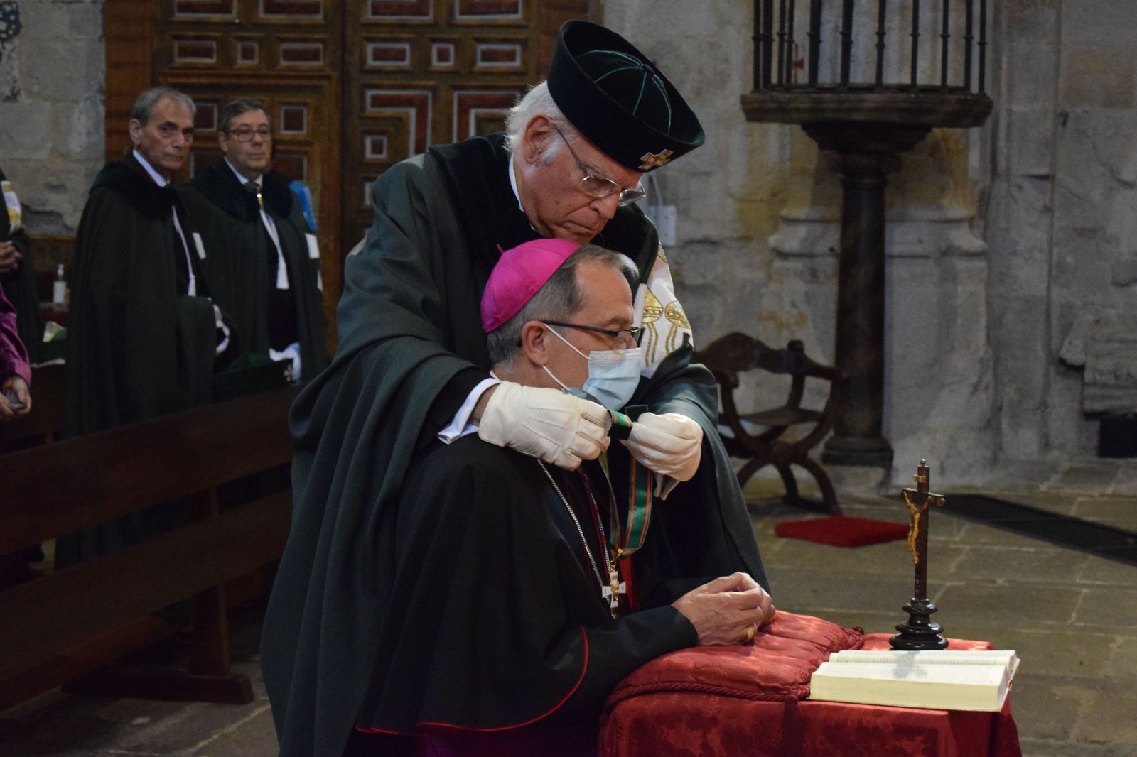 la-real-cofradia-de-caballeros-cubicularios-recibe-a-sus-nuevos-miembros-9