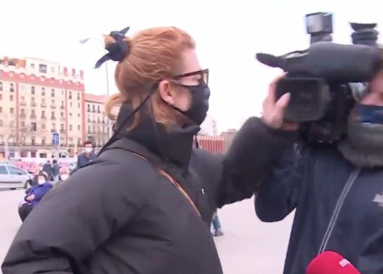 Najwa Nimri agrede a un cámara