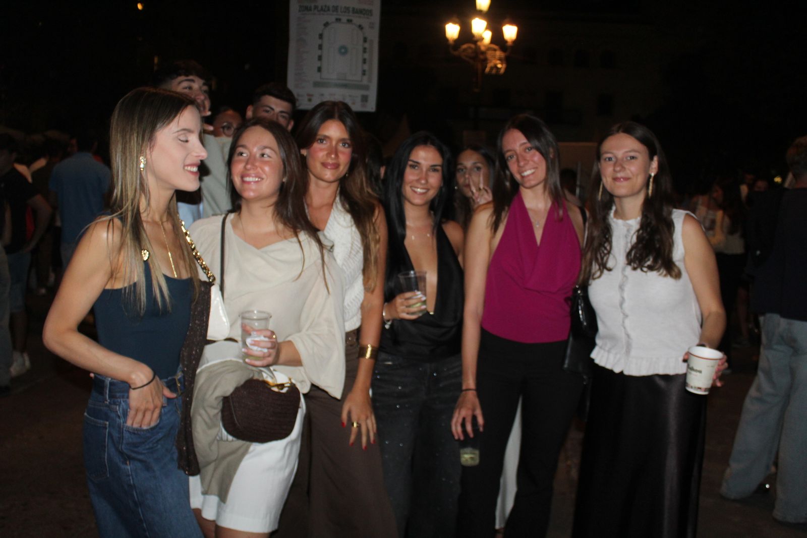 Ambiente en la Feria de Día en la tarde de este sábado